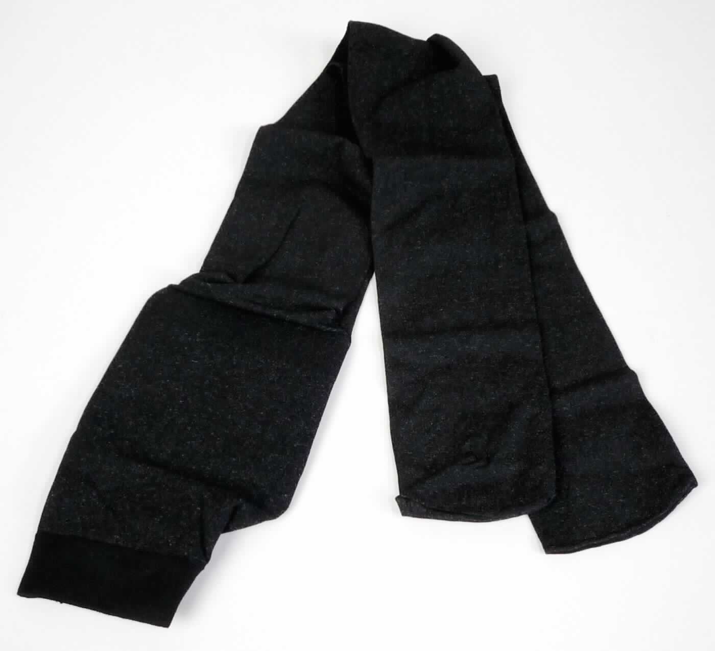 Strumpfhose, sog. Strick Strumpfhose für Frauen, Art. RSAPHSOP, Größe XS/S, Foto siehe Anlage,
- in einem bedruckten Polybeutel mit Pappeinleger verpackt,
- aus ca. 0,9 mm dicken, buntgewirkten Gewirken (melierte Garne) aus laut Antrag 82 % Nylon, 12 % Elasthan 
  und 6 % Polyester (alles synthetische Chemiefasern), 
- mit einem Titer der einfachen Garne von laut Antrag mehr als 67 dtex,
- in der Taille abschließend; mit einem ca. 3,5 cm breiten, doppelt gearbeiteten, elastischen Bund, 
- mit Zwickel, 
- im Strumpfbereich nahtlos gewirkt; mit Fußteil ohne ausgearbeitete Ferse,
- ohne degressive Kompression.

"Strumpfhose, aus Gewirken, andere als solche mit degressiver Kompression, aus synthetischen Chemiefasern,
 mit einem Titer der einfachen Garne von mehr als 67 dtex"