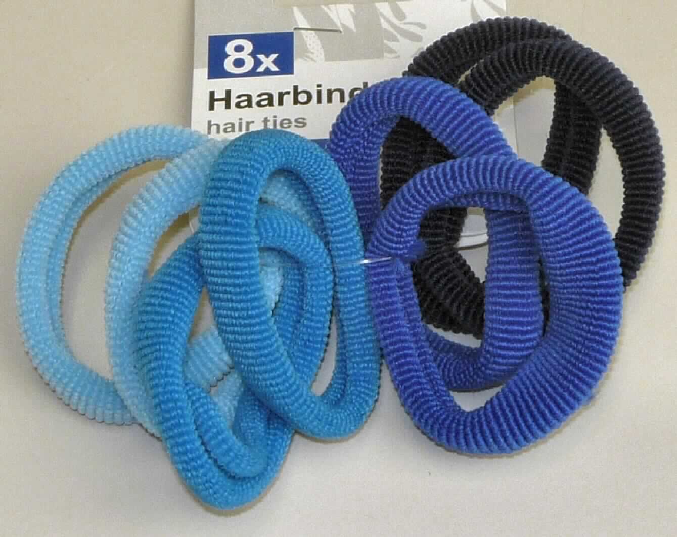 Schlingengewirke, sog. 8er Haarbänder, Art. 701688, Foto siehe Anlage,
- als achtteiliges Sortiment auf einer Pappkarte aufgebracht,
- jeweils:
-- aus einem einfarbigen, schlauchförmigen, aufgerollten Schlingengewirke aus laut Antrag 100 % Polyester 
   (synthetische Chemiefasern),
-- mit einem Außendurchmesser von etwa 4,5 cm,
-- nur geschnitten (nicht konfektioniert), somit keine Ware der Position 6117.

"Schlingengewirke, aus Chemiefasern"