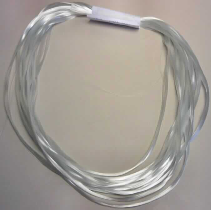 Glasseidenstrang (Roving), sog. Glasfaser Direkt Roving ER 469 P, Foto siehe Anlage,
- aus endlosen, parallel liegenden Filamenten aus Glas,
- mit einem seidenartigen Aussehen,
- mit einer geringen Verdrehung von weniger als 5 Drehungen pro Meter versehen (Schutzdrall),
- in verschiedenen Stärken: mit einem Titer von 600 tex, 1200 tex, 2400 tex oder 4800 tex (laut Datenblatt),
- nicht getränkt oder beschichtet (umhüllt).

"Glasfasern, Glasseidenstränge (Rovings), nicht getränkt oder beschichtet,
 andere als in den Codenummern 7019 1200 21 0 bis 7019 1200 25 0 genannte"