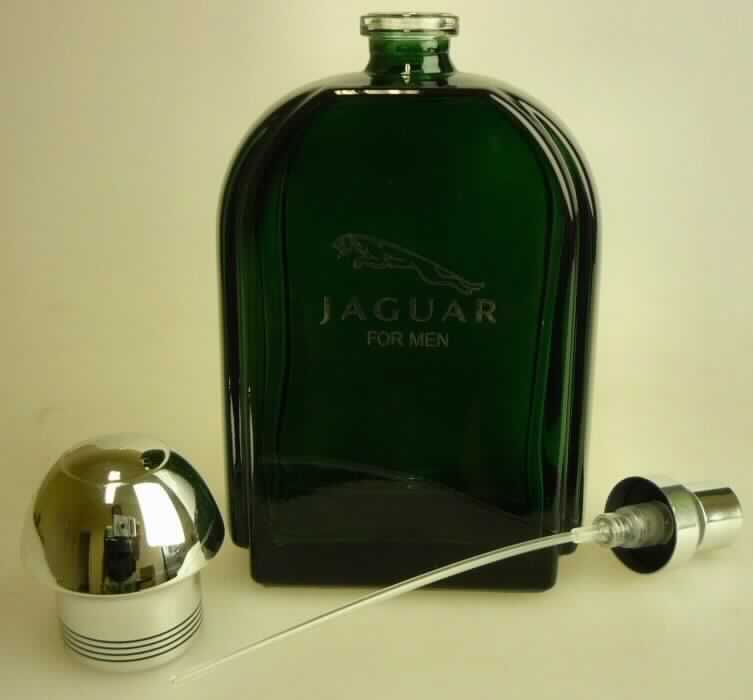 Parfümzerstäuber zu Toilettenzwecken, sog. "Parfumflasche Glas 100 ml - Jaguar Green", noch nicht zusammengesetzt.

Der Parfümzerstäuber besteht aus 
- einer Glasflasche (9,7 x 6,0 cm = H x B), die grün besprüht wurde (lt. Antragssteller)
- einer noch zu montierenden Zerstäubervorrichtung, bestehend aus einem Zerstäuberkopf mit Verschlusskappe, einem Kolben und einem Ansaugrohr aus Kunststoff.

Das Erzeugnis ist auf Grund der Art und Beschaffenheit erkennbar zur Aufnahme von
Erzeugnissen zu Toilettenzwecken (hier bspw. Parfüm) bestimmt.

Die Ware wird als "Parfümzerstäuber zu Toilettenzwecken" eingereiht.
