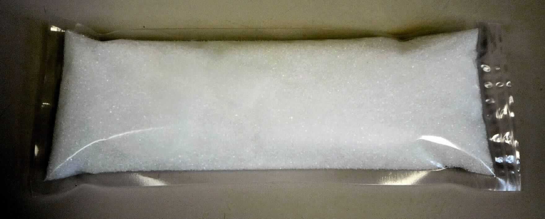 Acyclischer Alkohol; Erythritol

Bei der vorgelegten Ware handelt es sich um die chemisch einheitliche Verbindung Erythritol mit einer Reinheit von mindestens 99,5 %. Die CAS-Nummer lautet 149-32-6. Eine synonyme Bezeichnung ist meso-Butan-1,2,3,4-tetrol. Das Erzeugnis kennzeichnet sich als weißes, kristallines Pulver und wird als Lebensmittelzusatzstoff (E 968) verwendet. Die Ware wird in Säcken zu 25 kg netto gehandelt.

Die Ware ist als acyclischer Alkohol in die Position 2905 der Kombinierten Nomenklatur einzureihen.