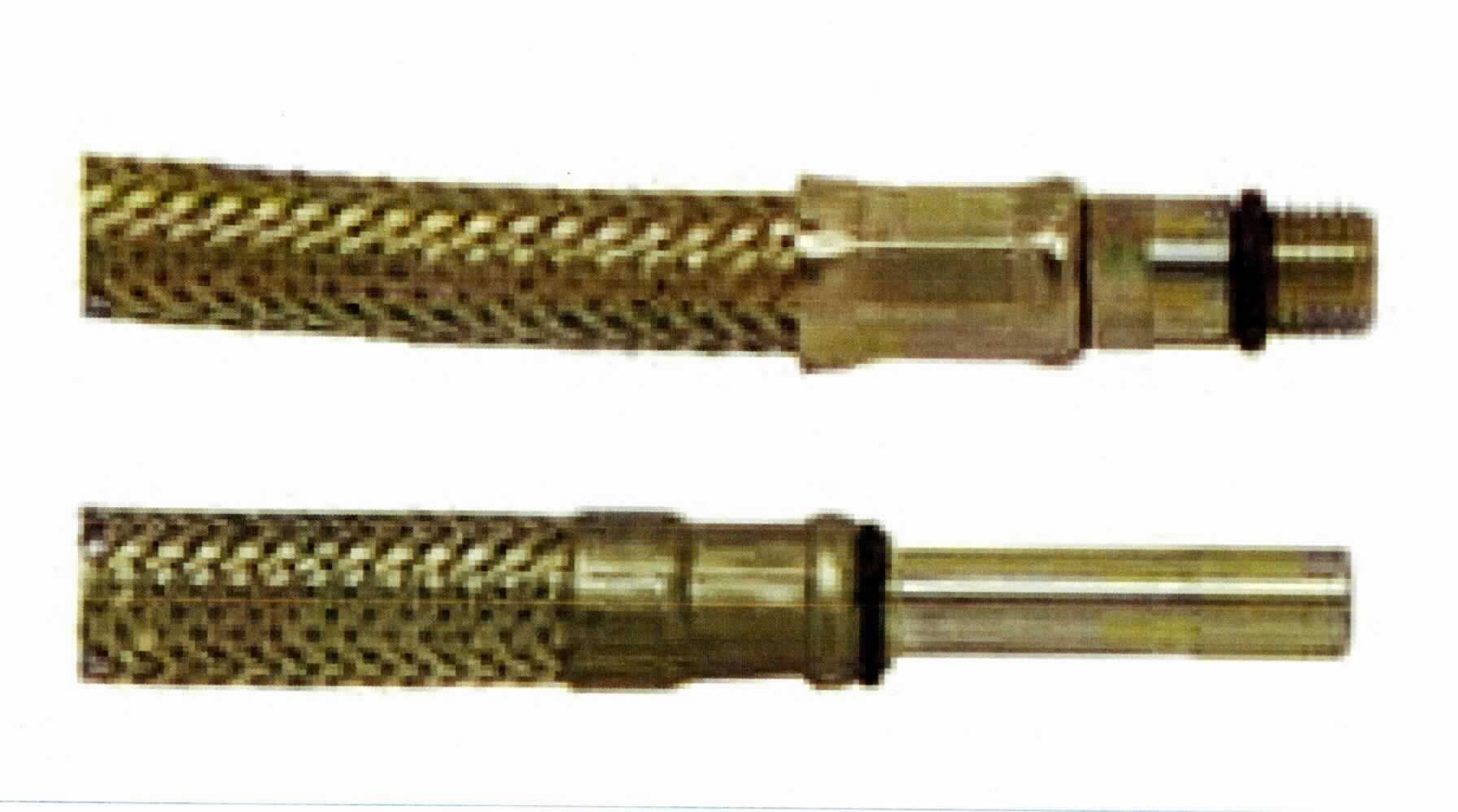 Es handelt sich um etwa 500 mm lange, flexible Schläuche aus einem Drahtgeflecht aus Stahl mit Innenschlauch aus Kunststoff. Die Erzeugnisse sind an beiden Enden jeweils mit einer Presshülse aus Stahl und einem Verbindungsstück aus einer Kupfer-Zink-Legierung mit gewichtsmäßig vorherrschendem Kupfergehalt (Messing) mit sog. Stutzen (8 mm) bzw. Außengewinde (M10) ausgestattet. Sie werden als Armaturenschläuche im Sanitärbereich verwendet.
Die unedlen Metalle sind aufgrund des Umfangs und des Wertes gegenüber dem Kunststoff charakterbestimmend. Kupfer herrscht gegenüber Stahl gewichtsmäßig vor.
- Antragstellerangaben - 

Abbildung siehe Anlage.

Derartige Erzeugnisse gehören als "andere Schläuche aus unedlen Metallen (Kupfer), auch mit Verbindungsstücken" zur Codenummer 8307 9000 90 0 des Zolltarifs.