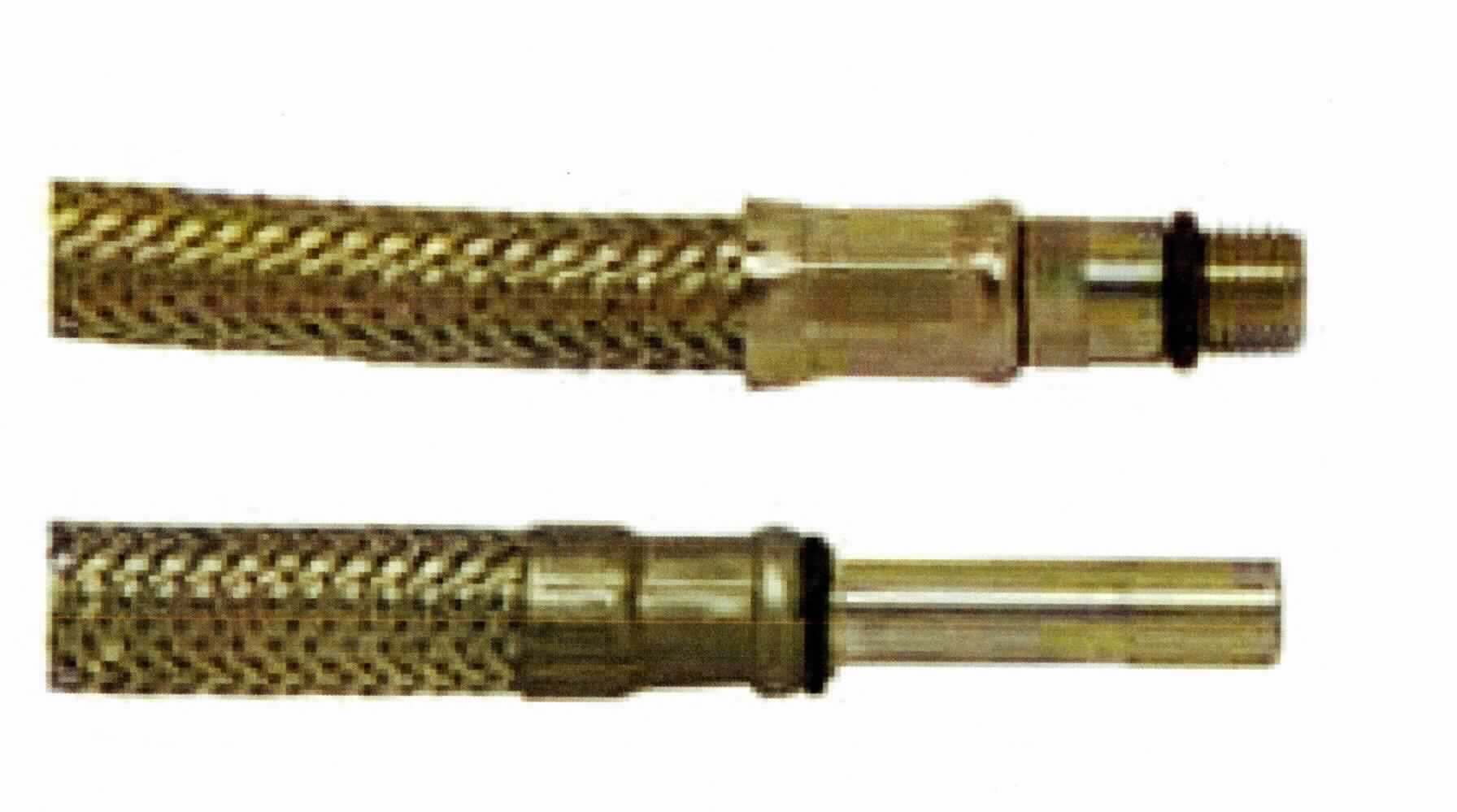 Es handelt sich um etwa 350 mm lange, flexible Schläuche aus einem Drahtgeflecht aus Stahl mit Innenschlauch aus Kunststoff. Die Erzeugnisse sind an beiden Enden jeweils mit einer Presshülse aus Stahl und einem Verbindungsstück aus einer Kupfer-Zink-Legierung mit gewichtsmäßig vorherrschendem Kupfergehalt (Messing) mit sog. Stutzen (10 mm) bzw. Außengewinde (M10) ausgestattet. Sie werden als Armaturenschläuche im Sanitärbereich verwendet.
Die unedlen Metalle sind aufgrund des Umfangs und des Wertes gegenüber dem Kunststoff charakterbestimmend. Kupfer herrscht gegenüber Stahl gewichtsmäßig vor.
- Antragstellerangaben - 

Abbildung siehe Anlage.

Derartige Erzeugnisse gehören als "andere Schläuche aus unedlen Metallen (Kupfer), auch mit Verbindungsstücken" zur Codenummer 8307 9000 90 0 des Zolltarifs.