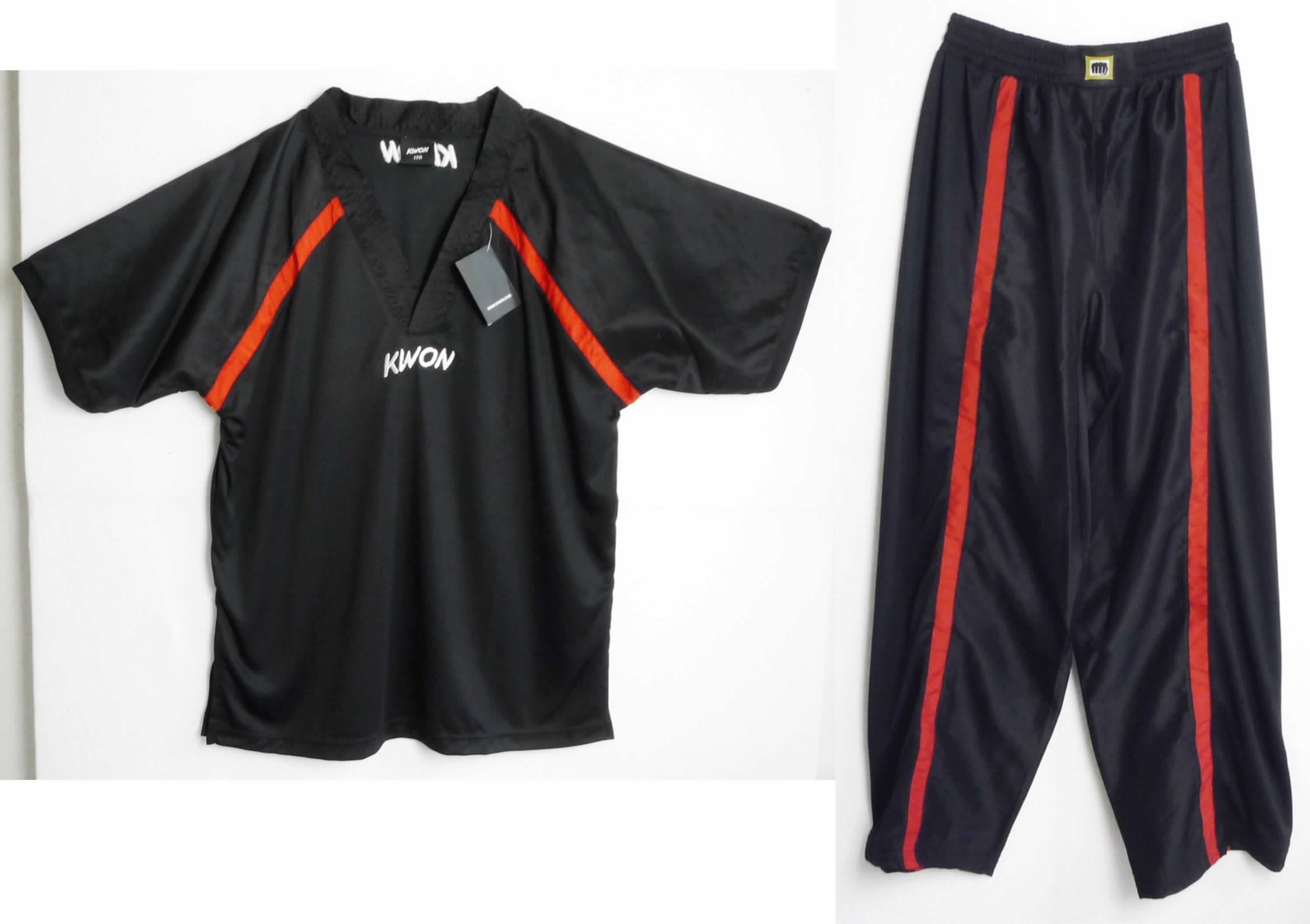 Oberteil und lange Hose, sog. Kampfanzug Supralite, Art. 2031_2030, Größe 170 (~ M/L), Fotos siehe Anlage,
- Oberteil und Hose sind in einem Polybeutel verpackt,
- zweiteilige Zusammenstellung; keine Kombination, da die Kleidungsstücke nicht aus ein und demselben 
  Flächenerzeugnis hergestellt sind (das Vorder- und Rückenteil sowie die Randeinfassung des Oberteils und die
  Beinaußenseiten der Hose sind aus ca. 0,5 mm dicken, einfarbigen Gewirken, die Ärmel des Oberteils sowie
  die Hose mit Ausnahme der Beinaußenseiten sind aus ca. 0,3 mm dicken, verschiedenfarbigen (schwarz und rot) 
  Geweben),
- aufgrund der kurzen Ärmel des Oberteils auch kein Trainingsanzug,
- alle Flächenerzeugnisse aus laut Antrag 100 % Polyester (synthetische Chemiefasern),
- lange Hose:
-- in der Taille abschließend; mit einem ca. 4,5 cm breiten, elastischen Bund mit Tunnelzug sowie einem 
   aufgenähten Etikett mit eingewebtem Firmenlogo,
-- ohne Öffnung und ohne Verschluss,
-- ohne Hinweise auf den Trägerkreis (unisex),
-- mit knöchellangen Hosenbeinen,
-- an den Beinabschlüssen durch Umschlagen und Festnähen gesäumt,
-- die Gewebe bestimmen im Hinblick auf den Umfang den Charakter der Ware,
-- keine Arbeits- und Berufskleidung.

"Lange Hose, aus Geweben, für Frauen, aus synthetischen Chemiefasern, keine Arbeits- und Berufskleidung, 
 nicht nach dem Batik-Verfahren handbedruckt"