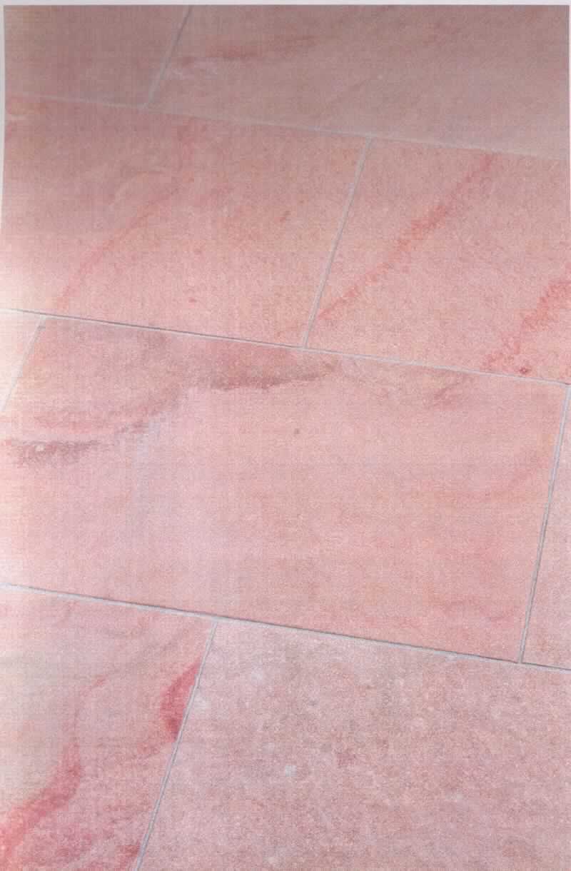Angaben:
Terrassenplatten ARAVALLI 
Bearbeitung: Oberfläche geflammt, Kanten gefast, Seiten gesägt 
Farbe: terracotta-orange 
Material: Sandstein 
Herkunft: Indien 
Größe: 20 x 20 x 3 cm 80 kg / qm 
Größe: 40 x 20 x 3 cm 80 kg / qm 


Befund:
Bearbeitete Werksteine und Waren daraus