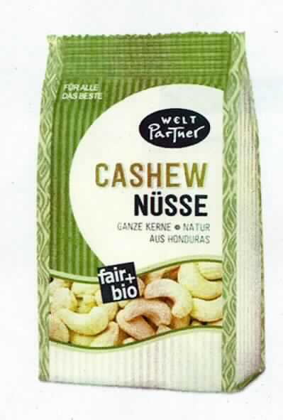 Cashew-Nüsse

Antragsangaben: Cashew-Nüsse ganz, natur, bio
Ein Warenmuster und Angaben zum Herstellungsverfahren wurden vorgelegt.

Beschaffenheit des vorgelegten Warenmusters:
Grün-beigefarbener Folienbeutel mit Sichtfenster; darauf aufgedruckt die Warenbezeichnung "Cashewnüsse, 
ganze Kerne, natur" sowie Angaben u.a. zu den Zutaten (Cashewnüsse), zur Herkunft, zum Nährwert und zur 
Inhaltsmenge (125 g).
Inhalt: helle, beigefarbene, enthäutete Cashewkerne, ganz oder in Hälften, nur vereinzelt Bruchstücke; 
Geschmack süßlich, Cashewkernen entsprechend.

Es ergeben sich keine Hinweise auf eine über Kapitel 8 hinausgehende thermische Behandlung.

Kaschu-Nüsse (Cashewnüsse), ohne Schale