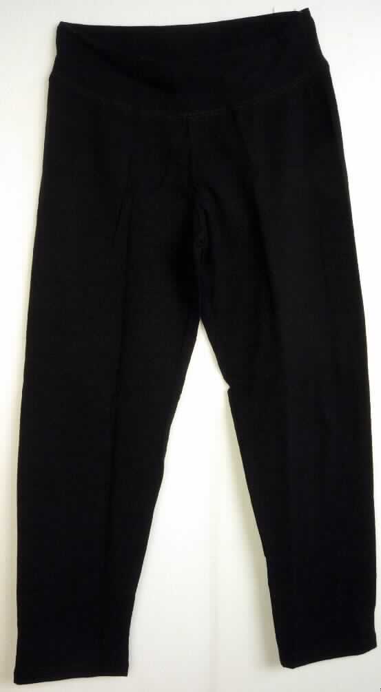 Lange Hose, sog. Frauenlegging Ayr 3/4 W02008, Größe S, Foto siehe Anlage,
- aus ca. 0,9 mm dicken, einfarbigen Gewirken aus lt. Antrag 95 % Merinowolle und 5 % Elasthan
  (synthetische Chemiefasern),
- in der Taille abschließend, mit einem ca. 5 cm breiten Taillenbund, 
- vorn ohne Öffnung und ohne Verschluss,
- ohne Hinweis auf den Trägerkreis (unisex),
- mit 3/4- langen Hosenbeinen, die die Knie vollständig bedecken (Seitenlänge: 65 cm), somit
  keine kurze Hose, 
- mit Nähten an den Innenseiten der Hosenbeine, somit keine Strumpfhose ohne Fußteil,
- an den Beinabschlüssen durch Umschlagen und Festnähen gesäumt.

"Lange Hose, aus Gewirken, für Frauen, aus Wolle"