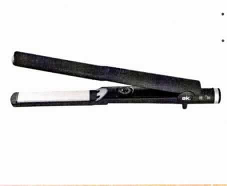 "Haarglätter OHS 102-B"
- aus aufheizbaren, keramik-/turmalinbeschichteten Formplatten in einem wärmeisolierten Kunststoff-
  gehäuse mit Bedienelementen zur Temperaturregelung von 100 bis 220 Grad Celsius und zum Ein- 
  und Ausschalten, LED Betriebsanzeige, Netzkabel mit Stecker sowie einem um 360 Grad drehbaren
  Kabelgelenk, Abmessungen ca. 34 x 5,5 x 8,5 cm,
- mit einer Leistung von 32 Watt bei 100-240 Volt,
- zur Formgebung von Haaren.
(Abbildung siehe Anlage)

"Elektrowärmegerät zur Haarpflege, kein Haartrockner - Haarglätter"