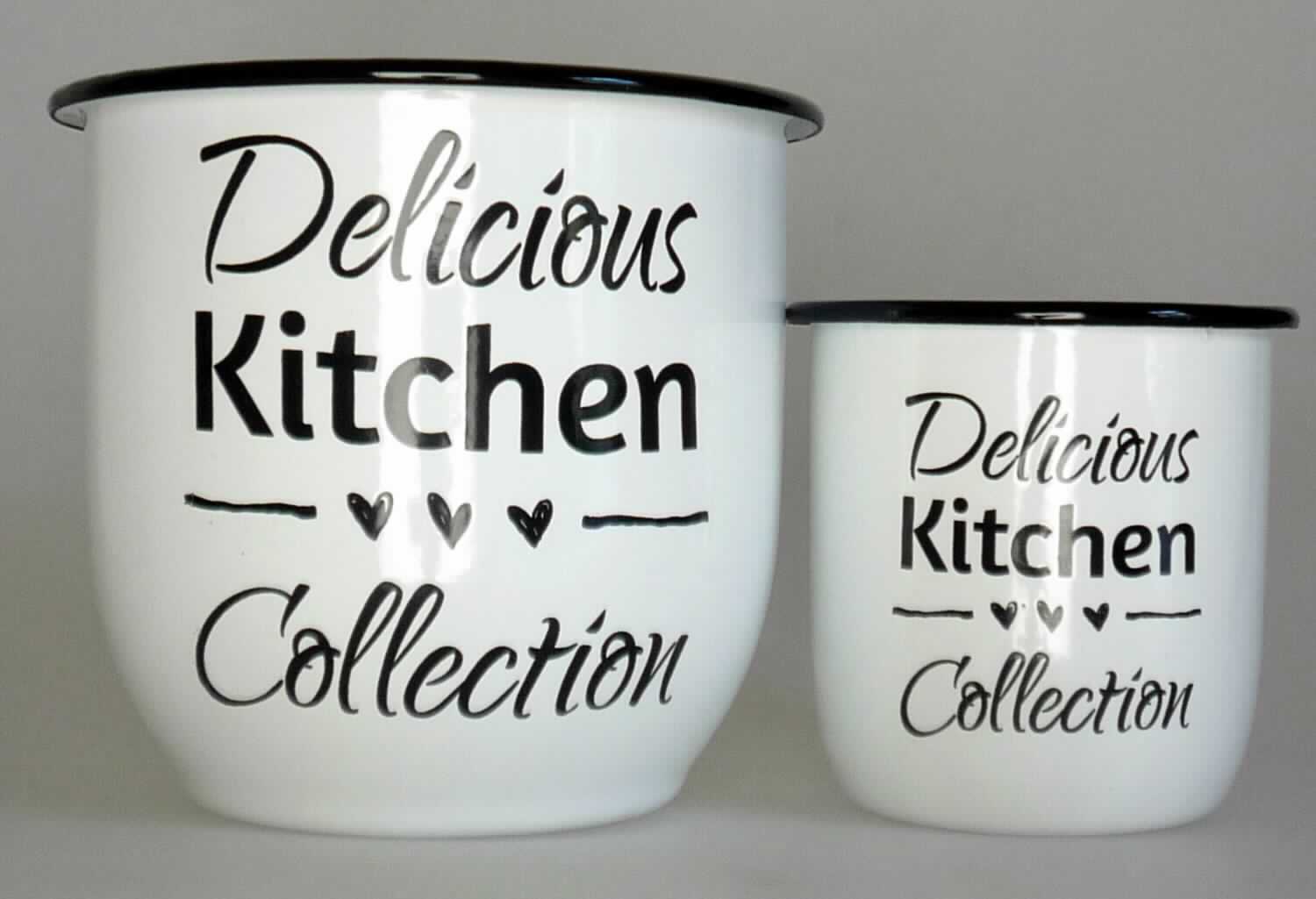 Hauswirtschaftsartikel aus Stahl

Bei der Ware handelt sich um Töpfe aus Stahlblech (kein nicht rostender Stahl), nach den Angaben zusätzlich emailliert, die auf der Außenseite mit dem Schriftzug "Delicious Kitchen Collection" versehen sind. Die Höhe der Töpfe betrgt 8,5 cm bzw. 13 cm. Die Waren werden üblicherweise zur Aufbewahrung von Lebensmitteln bzw. zur Aufzucht von Küchenkräutern verwendet.

Derartige Waren sind als "andere Hauswirtschaftsartikel aus Stahl, emailliert" in die Codenummer 7323 94 00 00 0 des Zolltarifs einzureihen.