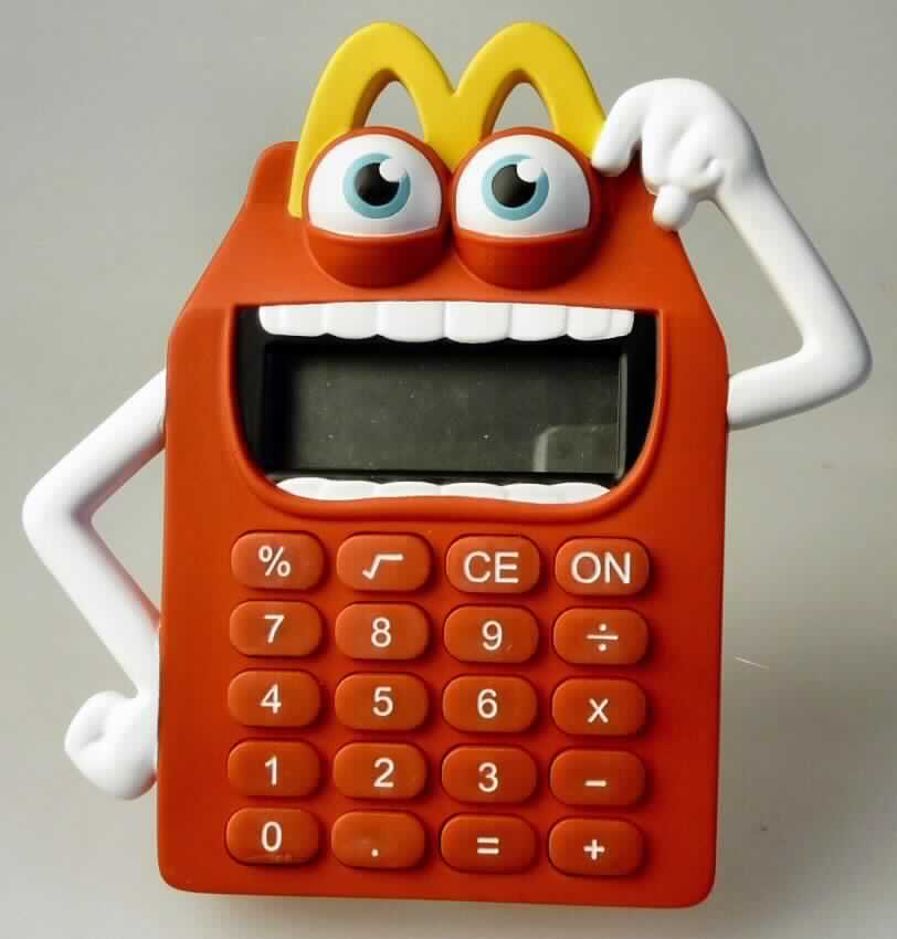 Bei dem Erzeugnis "Happy Calculator Mc Donalds - Birthday Party Programm 2014" handelt es sich um einen batteriebetriebenen Taschenrechner zur Durchführung von Grundrechenarten, Prozentrechnung und Wurzelfunktionen.
Das farbige Kunststoffgehäuse (ca. 11 x 11 x 2 cm), in Form einer stilisierten Figur, ist mit einem Bedienfeld (Ziffern- und Funktionstasten), einem Rechen- und Speicherwerk und einem LC-Display ausgestattet.

Die Ware ist als "elektronische Rechenmaschine, die ohne externe elektrische Energiequelle betrieben werden kann" einzureihen. 

Anlage: 1 Abbildung