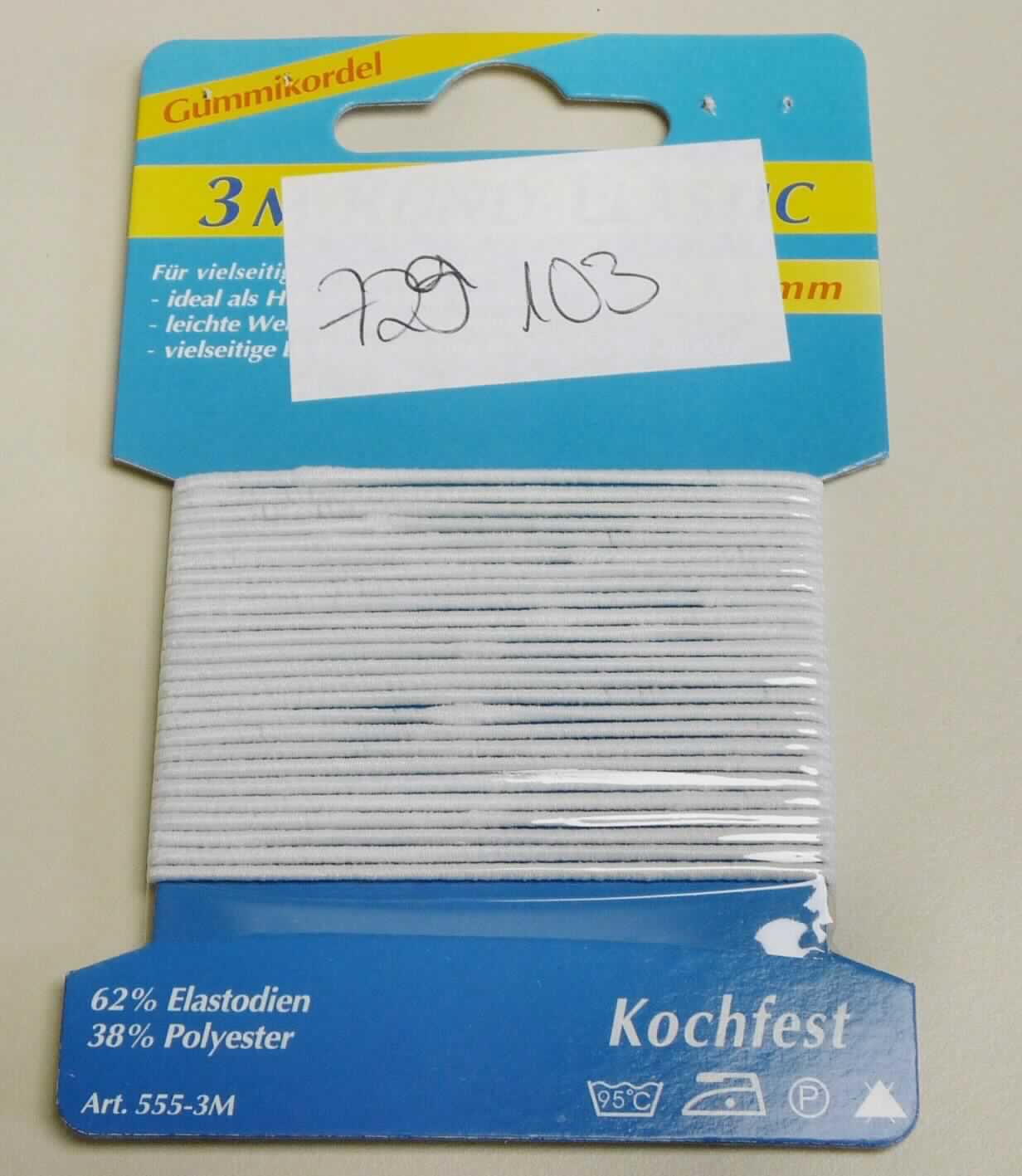 Überzogene Kautschukfäden, sog. Gummilitze, Art.729103, Foto siehe Anlage,
- als Meterware auf einer bedruckten Pappkarte aufgebracht,
- laut Antrag mit einer Länge von 3 m und einem Durchmesser von 1,5 mm,
- bestehend aus 4 Fäden aus laut Antrag Elastodien (Kautschuk) mit einem Durchmesser von jeweils ca. 0,5 mm 
  (Kautschukfäden der Position 4007); mit Spinnstoffgarnen (laut Antrag aus Polyester; synthetische Chemiefasern)
  umflochten (= überzogen).

"Fäden aus Kautschuk, mit einem Überzug aus Spinnstoffen"