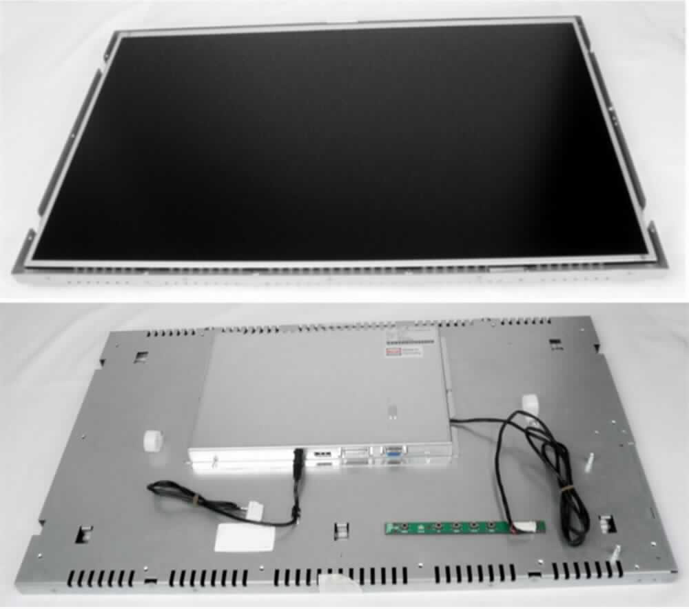 Nach den Angaben der Antragstellerin und dem vorgelegten Datenblatt handelt es sich um 
ein Anzeigeelement für einen Geldspielautomaten ("Display-Modul CCM27H01-R 
RGB/DVI/DP") in Form einer Flüssigkristallanzeige in TFT-Technik (Auflösung: 1920 x 1080)
mit einer Diagonalen von 27 Zoll, LED-Hintergrundbeleuchtung, Signalelektronik, Anschlüssen
sowie gerätespezifischem Einbaurahmen aus unedlem Metall (Größe ca. 632,4 x 371 mm) mit 
rückwärtigen und seitlichen Befestigungsvorrichtungen.
Eine Einreihung in die Position 9013 bzw. 8528 kommt nicht in Betracht, weil Waren des 
Kapitels 95 sowohl vom Kapitel 85 als auch vom Kapitel 90 ausgenommen sind. 
Auf Grund des spezifischen Form des Rahmens mit entsprechenden Befestigungsvorrichtungen
und der nach ergänzenden Angaben kundenspezifisch abgestimmten Elektronik bzw. Anschluss-
konfiguration stellt sich das Erzeugnis als ein Teil für Geldspielautomaten dar; es ist in einem
Verkaufskarton verpackt.

Die Ware ist als "Teil, erkennbar ausschließlich für ein anderes als zuvor von der Position 9504 
erfasstes Gesellschaftsspiel, mit Münzen, Geldscheinen, Bankkarten, Spielmarken oder anderen 
Zahlungsmitteln betrieben" einzureihen.