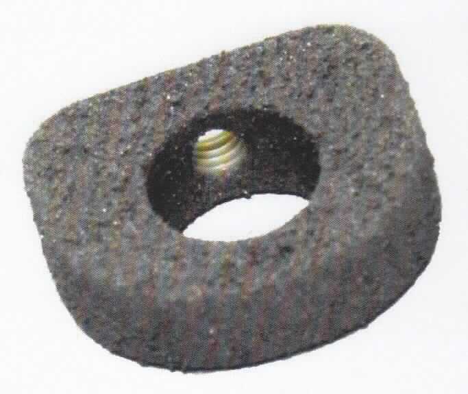 Zervikaler Cage, sog. Echinus-C, in verschiedenen Formen (bombiert oder keilförmig), Art.-Nr. 7100XX, bestehend aus einem anatomisch geformten Körper aus PEKK- Material (PolyEtherKetoneKetone) mit einer rauen Titanbeschichtung, in verschiedenen Längen, Breiten und Höhen.
Die Cages besitzen integrierte Röntgenmarker und sind seitlich mit mehreren teilweise mit einem Innengewinde ausgestatteten Bohrungen versehen.
Äußere Form: siehe Abbildung in der Anlage.
Die Implantate werden im Rahmen der Behandlung von Erkrankungen im Bereich der Halswirbelsäule zwischen zwei Wirbelkörper eingesetzt. Sie dienen als Bandscheibenersatz bei der Behandlung von Bandscheibenerkrankungen wie Spondylolisthese, degenerativer oder posttraumatischer Instabilität oder bei Postdisektomie-Syndrom. Die Cages sind steril verpackt.

Die Ware wird als "künstliches Körperteil für Menschen, nicht von den Unterpositionen (KN) 9021 1010 bis 9021 3910 erfasst" eingereiht.