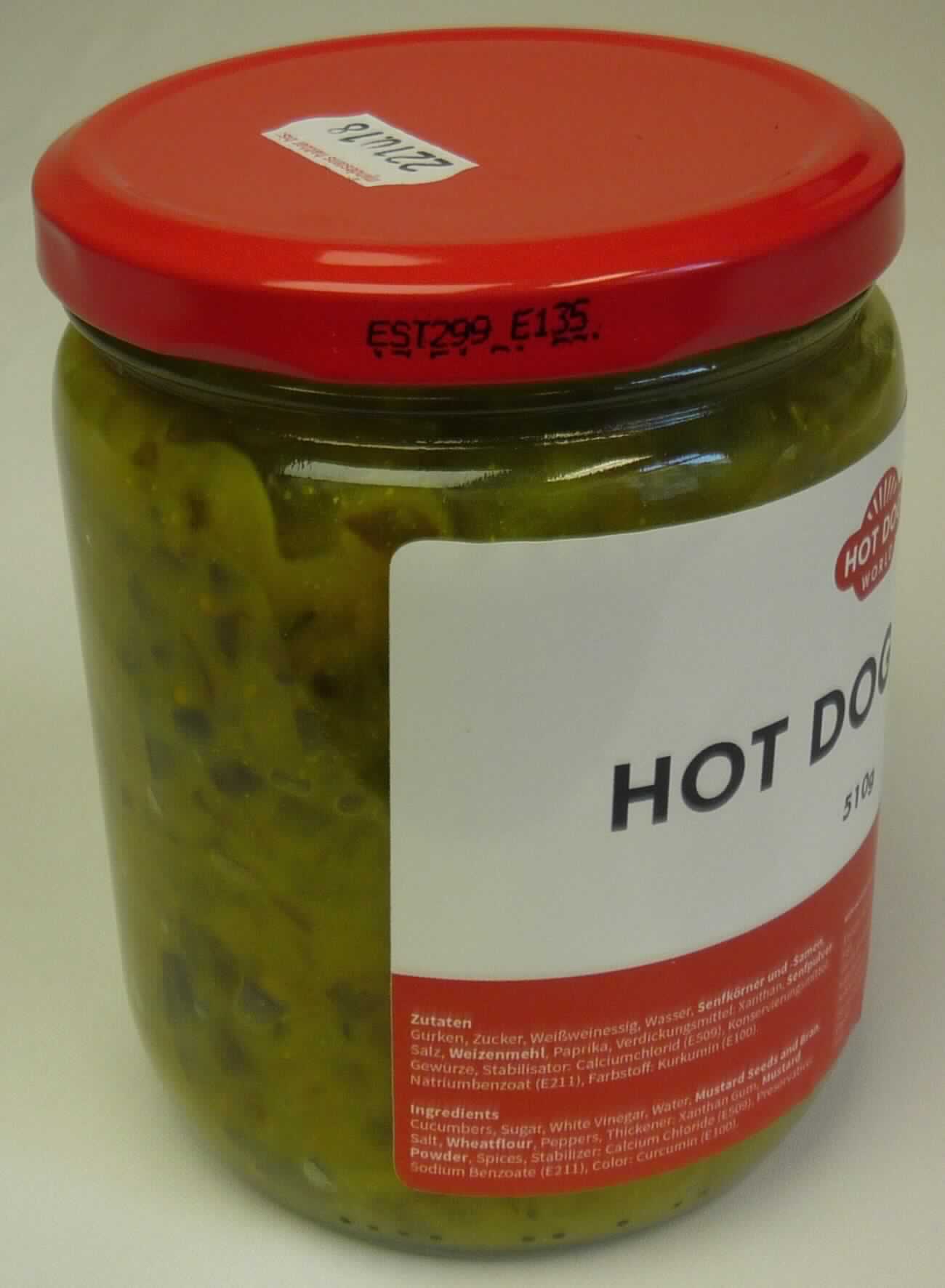 Gurken, mit Essig zubereitet.

Antragsangaben (als zutreffend unterstellt): Relish mit Gurken; Geschnetzelte Gurken in einer Senfsauce mit Weinessig und Paprika. Verwendung: als Topping zum Burger oder Hot Dog.
Zutaten: Gurken, Zucker, Weißweinessig, Wasser, Senfkörner und -samen, Salz, Weizenmehl, Paprika, Verdickungsmittel, Senfpulver, Gewürze, Stabilisator, Konservierungsmittel, Farbstoff. Essiggehalt: 18 % by vol.

Beschaffenheit des vorgelegten Warenmusters: stückige Masse aus vielen klein geschnittenen, grünen Gurken und wenig gelb-grüner Flüssigkeit. Geruch: essigsauer, nach Gurken. Geschmack: essigsauer, schwach süß, aromatisiert, nach Gurken und Senf.
Aufmachung: etikettiertes Originalschraubdeckelglas mit einem Inhalt von 510 g.
Gehalt an freier flüchtiger Säure i. S. der ZAnm 1 zu Kap 20 (gemäß Angabe): 0,5 GHT oder mehr. 

Gemüse, Früchte, Nüsse und andere genießbare Pflanzenteile, mit Essig oder Essigsäure zubereitet oder haltbar gemacht, Gurken, mit Zusatz von Zucker.