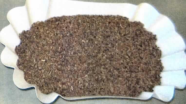Nach den Angaben der Antragstellerin handelt es sich um getrocknete, fein geschnittene 
(0,2 bis 2,0 mm) Zimtrinde von Bäumen der Art Cinnamomum aromaticum.

Zolltarifrechtlich handelt es sich um Zimt der Art Cinnamomum aromaticum (Cassia), weder gemahlen noch sonst zerkleinert.
