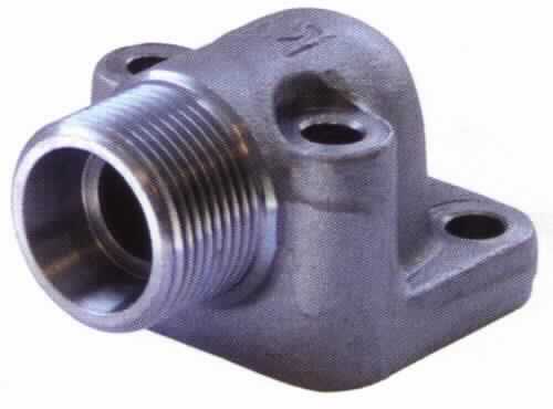 Flansch aus Stahl

Bei der Ware handelt es sich um einen Flansch aus unlegiertem Stahl (Werkstoff S355JO / C45) mit 4 Befestigungslochungen. Eine Seite ist zu einem 90° abgewinkelten Rohranschluss mit Außengewinde ausgearbeitet. Das Erzeugnis wird an Rohrenden angeschraubt und dient zum Verbinden von Rohren oder Rohrleitungen. Unterschiedliche Abmessungen der Nenndurchmesser sind möglich.

Die Ware ist als Rohrverbindungsstück aus anderem als nicht rostendem Stahl, Flansch, in die Unterposition 7307 9100 der Kombinierten Komenklatur einzureihen.