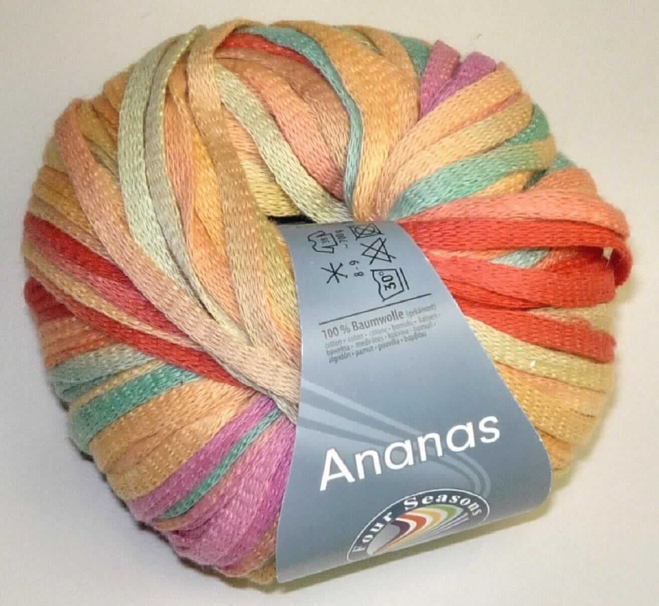 Gewirke, sog. Handstrickgarn "Ananas", Foto siehe Anlage,
- als Meterware in einem Knäuel aufgemacht; laut Antrag mit einer Länge von ca. 65 m,
- schlauchförmig, mit einer Breite von etwa 4 - 5 mm (damit kein Maschengarn der Position 5606),
- laut Antrag aus 100 % Baumwolle, somit keine Elastomergarne oder Kautschukfäden enthaltend,
- ohne Flor- oder Schlingenoberfläche.

"Gewirke, mit einer Breite von weniger als 30 cm, anderes als solche der Positionen 6001 und 6002,
 aus Baumwolle"