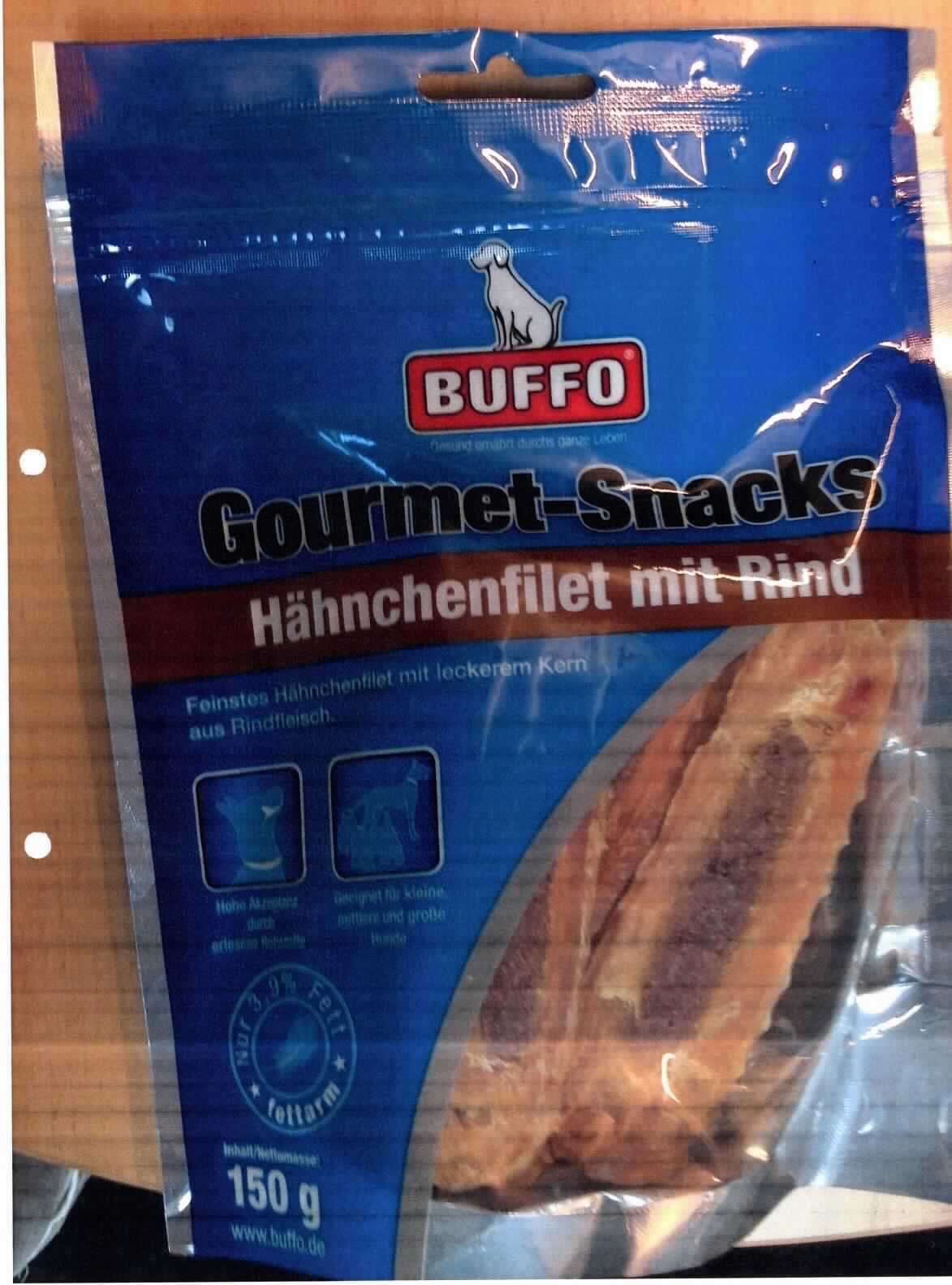 Hundefutter

Antragsangaben: Hundefutter in Aufmachung für den Einzelverkauf. Huhn mit Rind, gegart als Snack für Hunde. Zusammensetzung: Huhn, Rind, Stärke. Milcherzeugnisse und Glucose sind nicht enthalten. Zur genauen Warenzusammensetzung wurden vertrauliche Angaben gemacht.

Es wurde kein Warenmuster vorgelegt. Die Ware wurde anhand eines Fotos veranschaulicht. Danach liegen braune Fleischstreifen in einer 150 g-Originalpackung in Aufmachung für den Einzelverkauf vor.

Stärke (gemäß Angabe): mehr als 10 bis 30 GHT.
Milcherzeugnisse in der Ware (gemäß Angabe): keine oder weniger als 10 GHT.

Zubereitungen von der zur Fütterung verwendeten Art, Hunde- und Katzenfutter, in Aufmachungen für den Einzelverkauf, Glucose, Glucosesirup, Maltodextrin oder Maltodextrinsirup der Unterpositionen 1702 30 50, 1702 30 90, 1702 40 90, 1702 90 50 und 2106 90 55 oder Stärke oder Milcherzeugnisse enthaltend, mit einem Gehalt an Stärke von mehr als 10 bis 30 GHT, keine Milcherzeugnisse enthaltend oder mit einem Gehalt an Milcherzeugnissen von weniger als 10 GHT.