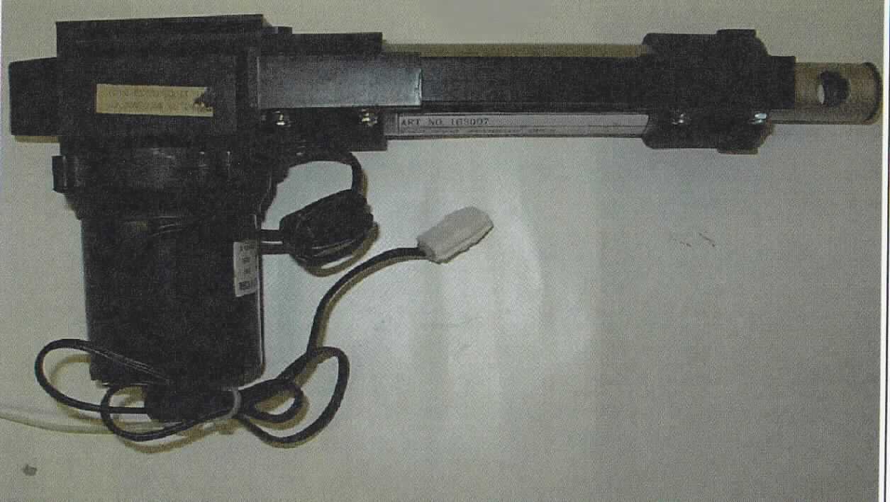 Elektromotor (Art.-Nr. 163.007),
- aus einem Gleichstrommotor in einem zylindrischen Gehäuse mit einem fest angebrachten Kabel und einer Bewegungsvorrichtung in Form eines Metallkolbens,
- für eine Spannung von 24 V und einer Leistung von 30 W,
- zum Einbau in die Rückenlehne eines Massagesessels.

Das Erzeugnis ist als "Elektromotor mit einer Leistung von 37,5 W oder weniger, Gleichstrommotor, nicht für bestimmte Luftfahrzeuge, kein Motor der in 8501 1099 54 0 bis 8501 1099 82 0 genannten Art" einzureihen.