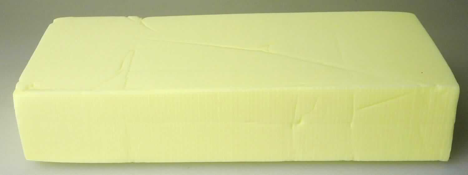Angaben des Antragstellers:
gelber Saugschwamm für Haushalt, Auto, Boot und Industrie
Material: 100 % PVA
Maße (B x L x H): 170 x 70 x 30 mm

Feststellungen an einem Warenmuster:
Es wurde ein gelber, rechteckiger, flexibler Schaumstoffblock (Abmessungen: ca. 16,7 x 7,1 x 3,2 cm) nach Art eines Schwamms vorgelegt.

Befund:
Es liegt ein rechteckiger Block aus Zellkunststoff im Sinne der Unterposition (KN) 3921 1900 vor.