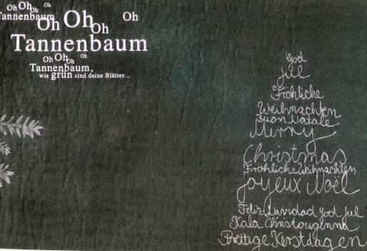 Ware zur Innenausstattung, sog. Filz Tischset grün mit Tannenbaum, Artikel 87739, Foto siehe Anlage,
- rechteckig, in den Abmessungen: 30 cm x 45 cm; mit einer Dicke von etwa 5 mm,
- laut Untersuchungsergebnis bestehend aus Filz aus Wolle,
- mit einem angenähten Etikett (konfektioniert),
- links mit einem Liedtext und rechts mit einzelnen Worten bedruckt, die ein Tannenbaummotiv ergeben,
- wird insbesondere wegen des Materials üblicherweise nicht gewaschen (somit keine Tischwäsche der
  Position 6302),
- mit eigenem Gebrauchswert (damit kein Weihnachtsartikel der Position 9505),
- kennzeichnet sich aufgrund des Verwendungszwecks als Ware zur Innenausstattung.

"Andere Ware zur Innenausstattung (Tischset), aus Filz aus Wolle"