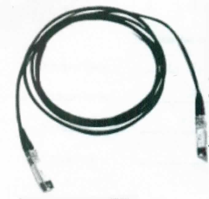 Netzwerkkabel (Art.-Nr. SFP-H10GB-CU2M),
- in Form eines isolierten elektrischen Kabels mit zwei TWINAX-Steckverbindern, mit einer Länge 
  von 200 cm, für eine Spannung von weniger als 1.000 Volt;
- zum Verbinden von Netzwerk- und Telekommunikationsgeräten zur Datenübertragung.

Die Ware ist als "isoliertes elektrisches Kabel mit Anschlussstücken, kein Wickeldraht, kein Koaxialkabel oder anderer koaxialer elektrischer Leiter, kein Zündkabelsatz oder anderer Kabelsatz von der für Beförderungsmittel verwendeten Art, für eine Spannung von weniger als 1.000 V, von der für die Telekommunikation verwendeten Art" einzureihen.
