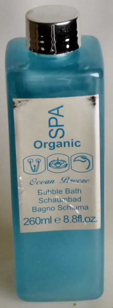 Zubereiteter Badezusatz; Schaumbad

Bei der vorgelegten Ware handelt es sich um einen hellblauen, flüssigen Badezusatz. Die Ware ist in einer durchsichtigen Kunststoffflasche (Inhalt 260 ml) für den Einzelverkauf aufgemacht.

Zolltariflich liegt ein zubereiteter Badezusatz der Position 3307 der Kombinierten Nomenklatur vor.