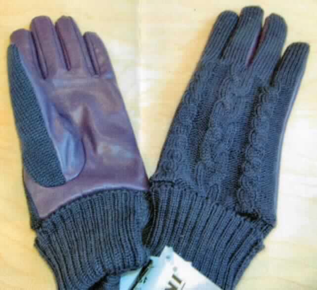 Bekleidungszubehör aus Leder, Handschuhe (das vorgelegte Warenmuster bestand anstelle des Leders aus Polyurethan und sollte die Ware veranschaulichen), siehe Foto, 
- als Fünffingerhandschuhe gearbeitet, 
- Innenhand, die Zwischenräume der Finger sowie die Unterseite der Finger und der Daumen 
  bestehen lt. Antragsangaben aus Leder, Handrücken und Oberseite der Finger und der 
  Daumen aus Gewirken aus Spinnstoff, 
- das Leder bestimmt in Bezug auf den Umfang und den Wert den Charakter der zusammen- 
  gesetzten Ware gegenüber dem Gewirke aus Spinnstoff (ohne Stulpe), 
- mit einem Innenfutter, 
- ohne funktionelle Merkmale von Spezialsporthandschuhen und von Schutzhandschuhen, 
- nicht erkennbar, ob für Männer oder Frauen bestimmt.

"Bekleidungszubehör aus Leder, Fingerhandschuhe, keine Spezialsporthandschuhe, keine 
Schutzhandschuhe, nicht erkennbar, ob für Männer oder Frauen bestimmt"