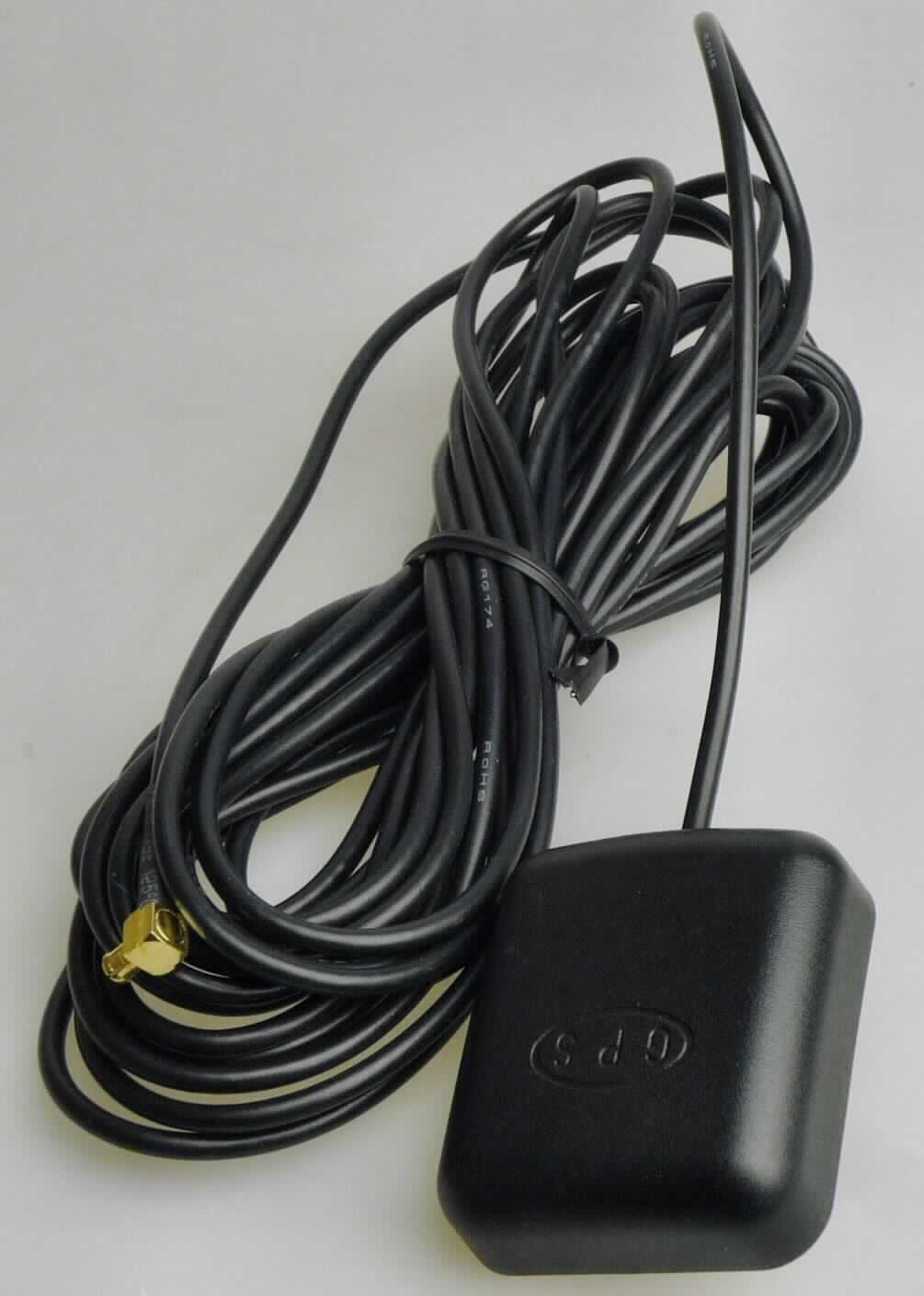 GPS-Antenne
- aus einer Antenne in einem Gehäuse mit elektrischem Verbindungskabel,
  Magnetfuß und spezifischem MCX-Anschlussstecker (Abbildung siehe Anlage),
- zum Empfang von über Navigationssatelliten ausgestrahlten Funksignalen (GPS),
- erkennbar ausschließlich für Funknavigationsgeräte bestimmt.

"Teil, erkennbar ausschließlich für Funknavigationsgeräte der Position 8526 bestimmt, 
 keine Antenne der Unterpositionen 8529 10 11 bis 8529 10 65 - GPS-Antenne"