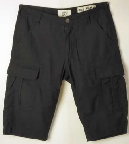 Kurze Hose, sog. Havannah Ladies Short, Größe M, Foto siehe Anlage,
- aus ca. 0,6 mm dicken, einfarbigen Geweben aus laut Antrag 100 % Baumwolle,
- in der Taille abschließend, mit Gürtelschlaufen,
- vorn mit einer Öffnung mit Reißverschluss, mit Patte und Knopfverschluss von links über rechts (Männerkleidung),
- vorn mit zwei schräg eingesetzten, offenen Taschen und auf den Oberschenkeln mit zwei aufgesetzten Taschen 
  mit Druckknopfpatte,
- mit zwei eingesetzten Gesäßtaschen mit Druckknopfpatte, 
- mit kurzen Hosenbeinen, die nicht die Knie bedecken (Seitenlänge: ca. 57 cm),
- an den Beinabschlüssen durch Umschlagen und Festnähen gesäumt.

"Kurze Hose, aus Geweben, für Männer, aus Baumwolle"