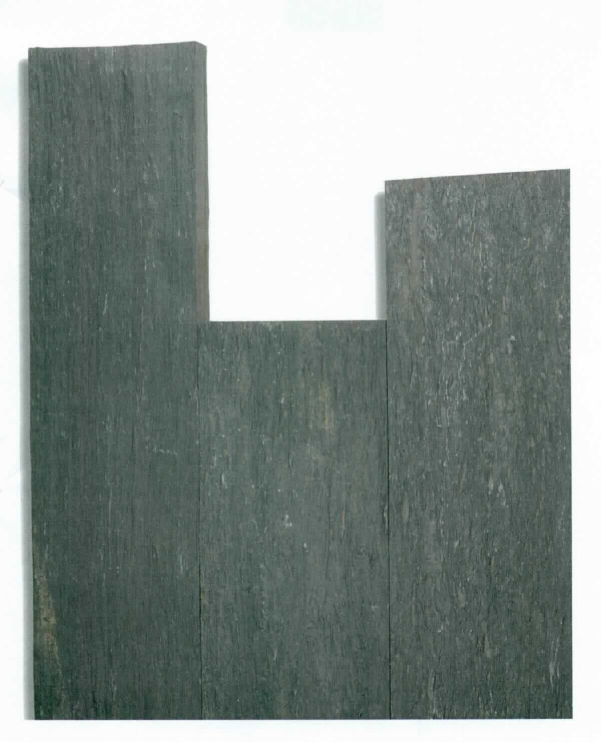 Angaben:
Palisaden -4-8x33 cm- GRAPHIT 
Bearbeitung: gespaltene Oberflächen, Längsseiten & Köpfe gesägt
Farbe: schwarz-anthrazit
Material: Schiefer 
Herkunft: Portugal 
Größe: 4-8x33x50 cm 35 kg/Stück 
Größe: 4-8x33x75 cm 53 kg/Stück 
Größe: 4-8x33x100 cm 67 kg/Stück 
Größe: 4-8x33x125 cm 86 kg/Stück 
Größe: 4-8x33x150 cm 100 kg/Stück 
Größe: 4-8x33x175 cm 125 kg/Stück 
Größe: 4-8x33x200 cm 134 kg/Stück 
Größe: 4-8x33x250 cm 168 kg/Stück

Befund:
Tonschiefer, auch grob behauen oder durch Sägen oder auf andere Weise lediglich zerteilt, in Blöcken oder in quadratischen oder rechteckigen Platten
