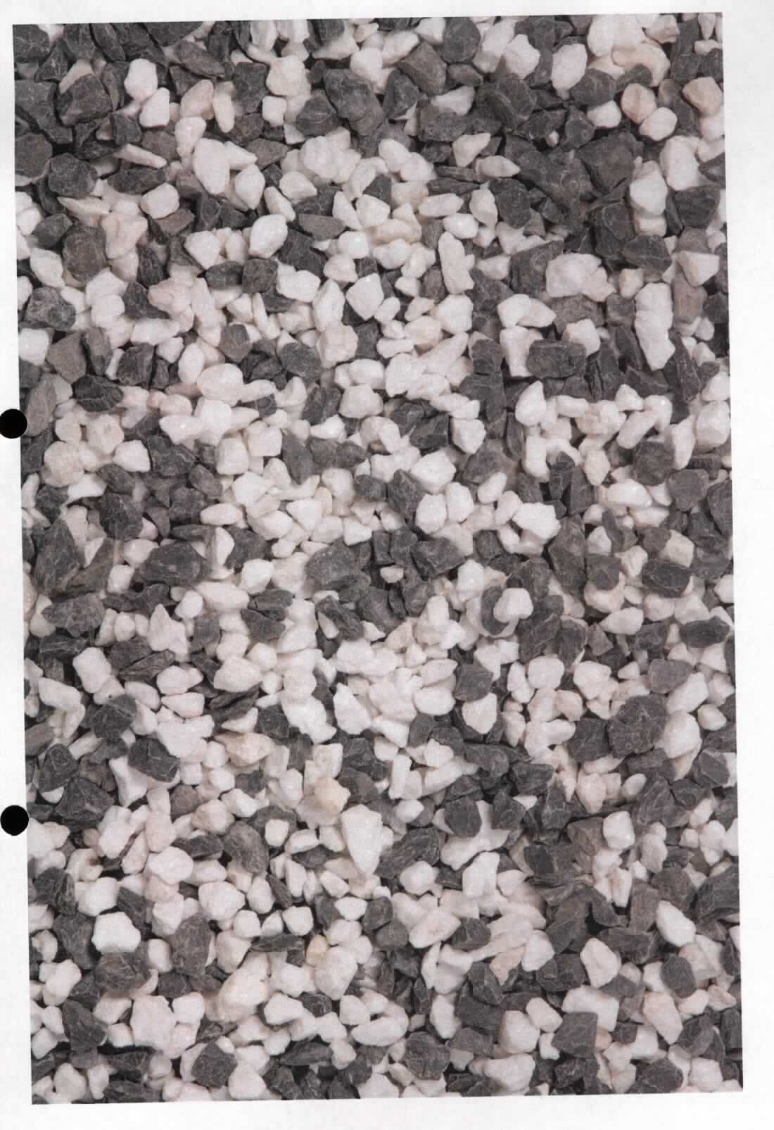 Angaben:
Splitt DALMATINER
Bearbeitung: Oberfläche gebrochen
Farbe: schwarz-weiß
Material: Kalkstein 
Herkunft: Belgien 
Größe: 8-12 mm 

Befund:
Körnungen von Steinen der Position 2515 oder 2516