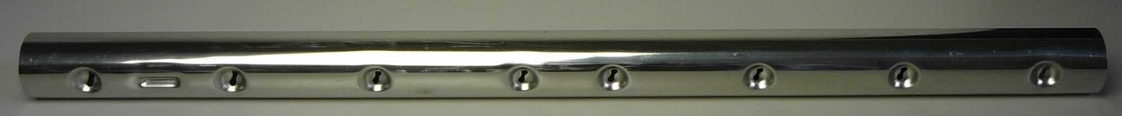 Sog. Spülrohr/Waschrohr, Art.Nrn: 01-245067-005, 01-245257-002, 01-245257-003, 01-245257-008, 01-245261-002, 01-245323-007, 01-245485-003, 01245497-005, 01-291353-001, 01-531153-001, 01-531166-001, 
01-533146-001, 01-533146-002, 01-533146-003,
- aus nach technischer Zeichnung gefertigten Rohrabschnitten aus Metall mit spezifischen Aussparungen, 
  Vertiefungen, Öffnungen oder Biegungen  (Abbildung siehe Anlage),
- erkennbar zum Einbau in Industriespülmaschinen,
- zur Verwendung als Spülrohr, Spülarm, Steigleitung oder Waschrohr. 

"Teil, erkennbar ausschließlich oder hauptsächlich zur Verwendung in Geschirrspülmaschinen bestimmt - sog. Spülrohr/Waschrohr"