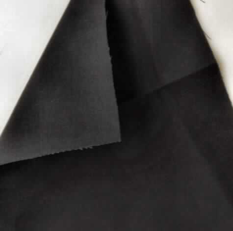 Gewebe, sog. 100 % Baumwoll-Pocketing, Foto siehe Anlage
- lt. Antrag:
-- als Meterware, mit einer Breite von 150 cm,
-- aus 100 % Baumwolle, 
-- mit einem Quadratmetergewicht von ca. 230 Gramm,
-- gefärbt,
-- in Leinwandbindung.

"Gewebe aus Baumwolle, mit einem Anteil an Baumwolle von mehr als 85 GHT und mit einem Quadratmetergewicht von mehr als 200 g, gefärbt, in Leinwandbindung"