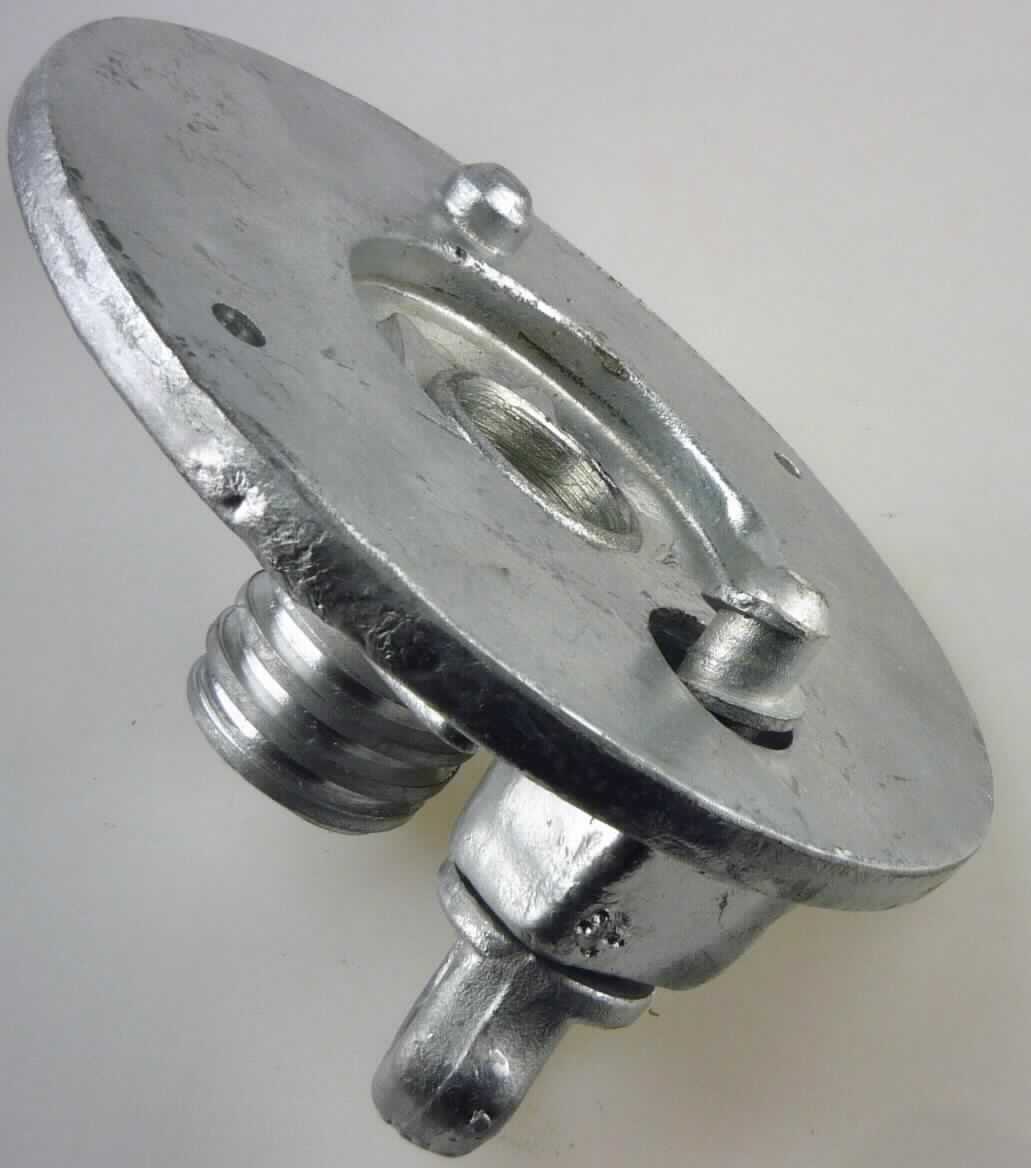 Es handelt sich um vollständig aus Stahl gefertigte Erzeugnisse, bestehend aus einer kreisrunden Platte, die mittig eine Lochung aufweist und zu einem hohlen Ansatzstück ausgearbeitet ist sowie einem Hohlzylinder, der zu einem Außengewinde ausgearbeitet und durch die Lochung gesteckt ist. In das Ansatzstück ist eine Augenschraube eingesetzt. Der Hohlzylinder weist einen sternförmigen und einen nahezu kreisförmigen sog. Teller auf. 
Die Erzeugnisse dienen zum Befestigen von Schalungssystemen im Hoch- und Tiefbau.
Abmessungen (Durchmesser x Höhe): etwa 163 mm x 60 mm.
- Antragstellerangaben -

Abbildung siehe Anlage.

Derartige Erzeugnisse gehören als "Konstruktionsteile (Gerüst-, Schalungs- oder Stützmaterial) aus Stahl" zum TARIC-Code 7308 4000 00.