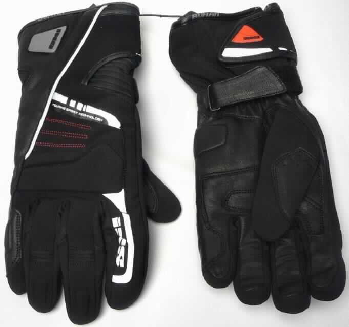 Bekleidungszubehör aus Leder, sog. Winter Handschuh - Buran - X42033, Foto siehe Anlage, 
- als Fünffingerhandschuhe gearbeitet, 
- aus Leder an der Innenhand, der Innenseite der Finger und am kleinen Finger an einer Schmalseite und
  teilweise an der Oberseite, überwiegend am Daumen und teilweise am Handrücken bis in die Stulpe reichend, 
- aus Geweben aus Spinnstoffen im Bereich des restlichen Handrückens (einschließlich der Oberseite des
  Daumens), an den Außenseiten und den Fingerzwischenräumen der Finger und der restlichen Stulpe,
- das Leder verleiht dem Handschuh nach dem Umfang den wesentlichen Charakter,
- an der Unterseite in Höhe des Handgelenks mit einem Lederriegel mit Klettverschluss, 
- mit einem Innenfutter, 
- ohne funktionelle Merkmale von Spezialsporthandschuhen und von Schutzhandschuhen.

"Bekleidungszubehör aus Leder, Fingerhandschuhe, keine Spezialsport- bzw. Schutzhandschuhe"