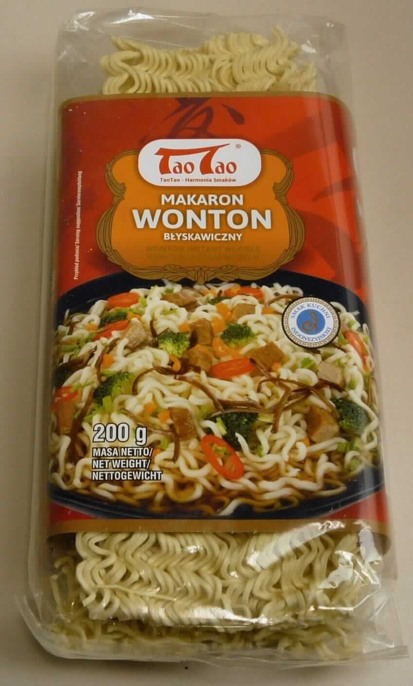 Wonton Noodles

Antragsangaben:
WONTON NOODLES 200G (MAKARON WONTON 200 g) 
Inhaltsstoffe: 
Weißmehl, Wasser, Salz, Kurkuma; 
Herstellungsverfahren: 1. Nudelteig aus Rohmaterial mischen (Weißmehl, Wasser, Salz, Kurkuma) 2. Pressen 
(Ausrollen) 3. Schneiden 4. Dampfgaren 5. Abwiegen 6. Formen 7. Trocknen 8. Nudeln einpacken 
Zubereitung: Wasser aufkochen, vom Herd abstellen, Nudeln bedeckt 5 Minuten ziehen lassen - Nicht kochen. 
Abgießen. 

Beschreibung des vorgelegten Warenmusters:
Überwiegend in polnischer, teilweise englischer und deutscher Sprache bedruckter Original-Folienbeutel mit 
Angaben zum Erzeugnis ("Makaron Wonton Blyskawiczny - Wonton Instantnudeln 200 g"), zu den Zutaten 
(Weizenmehl, Wasser , Salz, Kurkuma) und zur Zubereitung (Die Nudeln in eine tiefe Schüssel geben und mit 
kochendem Wasser übergießen. Für 5 Minuten zudecken. Die Nudeln abseihen und mit kaltem Wasser spülen); 
darin:
beigefarbene, wellenförmige, getrocknete Fadennudeln mit einem Durchmesser von ca. 2 mm, in Platten (21 cm x 
8 cm x 1 cm) gepresst, die zu 3 Stück in der Packung gestapelt sind; Geschmack: schwach gesalzenen Weizen-
nudeln entsprechend.
Nach Warenbeschaffenheit, Angaben zur Herstellung und entsprechend der Zubereitungsempfehlung sind die 
Nudeln vorgekocht und anschließend getrocknet.

Teigwaren, nicht gefüllte, vorgekochte und getrocknete Nudeln, aus Weizenmehl