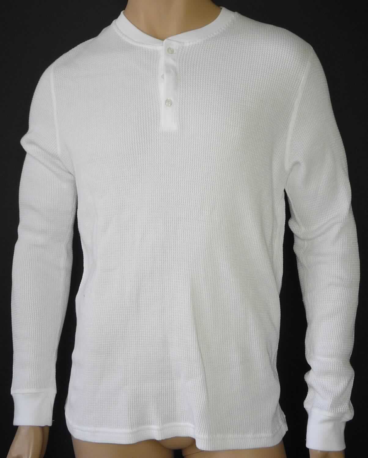 Hemd, sog. Strick Poly Henley, Art. WT457, Größe M, Foto siehe Anlage,
- aus ca. 1,7 mm dicken, einfarbigen, strukturiert gewirkten Gewirken aus laut Antrag 100 % Baumwolle; mit 
  durchschnittlich mehr als 10 Maschen je linearen Zentimeter in jeder Richtung,
- bis etwa zum Schritt reichend (Rückenlänge: ca. 73 cm), 
- mit einem runden Halsausschnitt mit gerippt gewirkter Randeinfassung, 
- vorn mit einer nicht durchgehenden Öffnung mit Knopfverschluss von links über rechts (Männerkleidung), 
- mit langen Ärmeln, an den Ärmelenden mit angesetzten, doppelt gearbeiteten Bündchen,
- am unteren Rand durch Umschlagen und Festnähen gesäumt.

"Hemd, aus Gewirken, für Männer, aus Baumwolle"