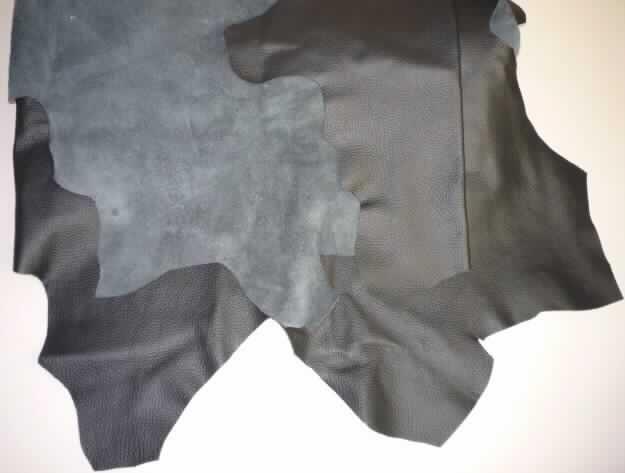 Rindleder, siehe Foto,
- Narbenspalt,
- mit einer Dicke von ca. 1,6 mm, 
- enthaart und gegerbt, 
- durch einen Aufstrich aus Kunststoff und Oberflächenprägung zugerichtet, 
- in ganzen Häuten mit einer Fläche von mehr als 4,5 qm,
- für die Verwendung in der Polstermöbelproduktion bestimmt (lt. Antragsangaben).