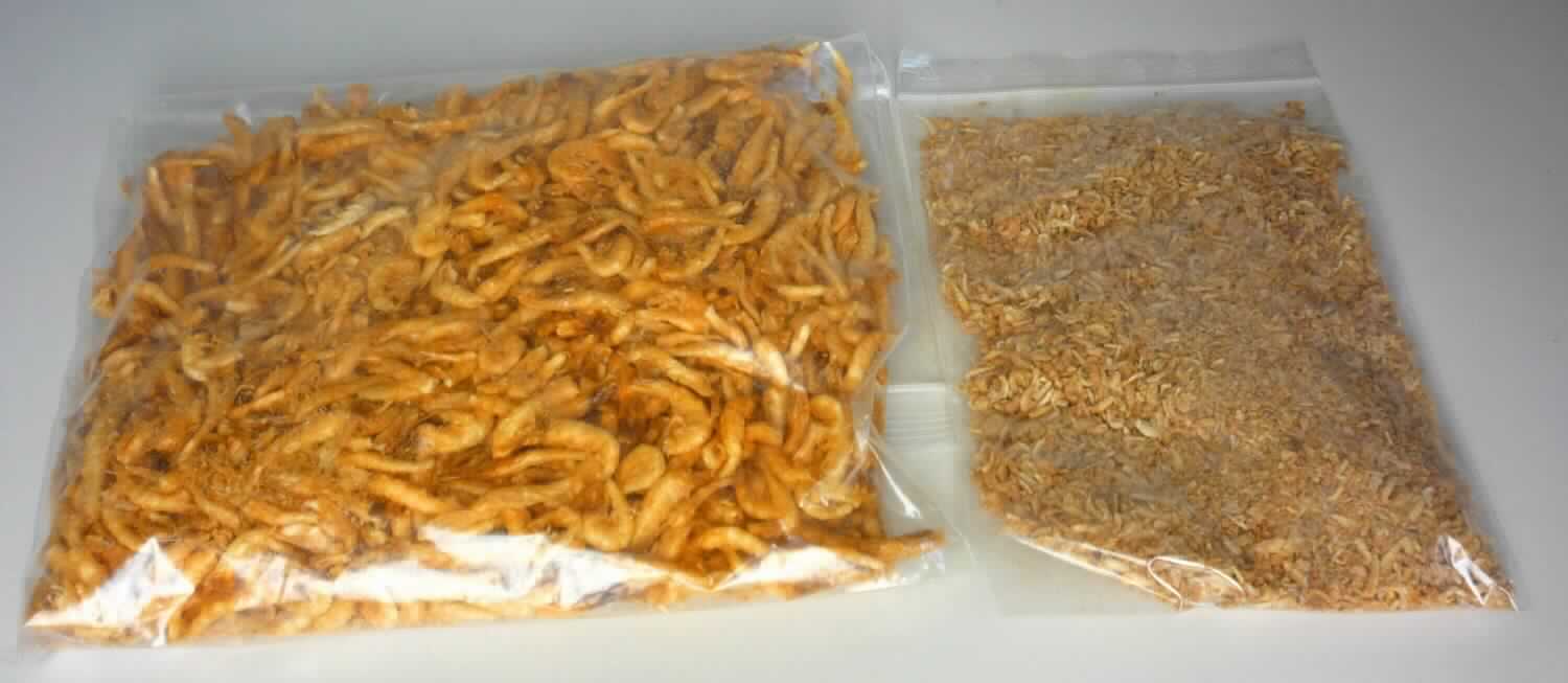 Nach den Antragsangaben und der vorliegenden Warenprobe handelt es sich um getrockneten Krill / Shrimps ohne weitere Zusätze.

Das nicht für Lebensmittel geeignete Erzeugnis ist zur Verwendung als Tierfutter (für Zierfische) bestimmt. Die Ware wird als Einzelfuttermittel gekennzeichnet.

Zolltarifrechtlich handelt es sich bei derartigen für die menschliche Ernährung nicht geeigneten Erzeugnissen um "nicht lebende Tiere des Kapitels 3, anderweit weder genannt noch inbegriffen, ungenießbar, keine Abfälle".
