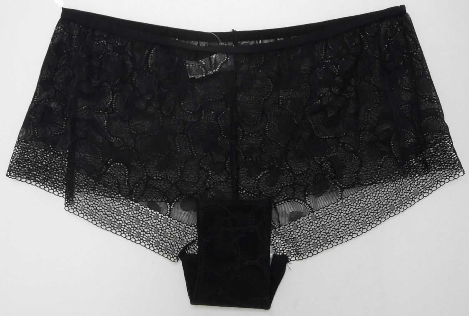 Slip, sog. Slip, Art. RSALS330, Größe S, Foto siehe Anlage,
- aus ca. 0,5 mm dicken, einfarbigen, musterbildend durchbrochen gearbeiteten Gewirken (sog. Raschelspitze) 
  aus laut Antrag 74 % Nylon, 18 % Elasthan (beides synthetische Chemiefasern) und 8 % Baumwolle, 
- als Hüftslip gearbeitet, mit ca. 15 cm hohen Seitenteilen,
- am oberen Rand mit einer Einfassung aus elastischen Geweben aus Spinnstoffen,
- ohne Öffnung und ohne Verschluss,
- aufgrund des Schnitts eindeutig als Frauenkleidung erkennbar,
- im Schritt mit einer Hygieneeinlage ausgestattet.

"Slip, aus Gewirken, für Frauen, aus Chemiefasern"