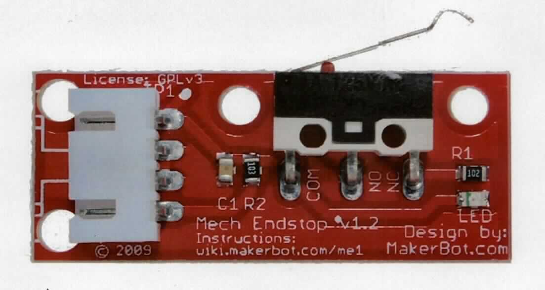 Mikroschalter, sog. Mechanischer Endstop V1.2,
- bestehend aus einem auf einer Platine aufgebrachten  Schnappschalter (Mikroschalter)  mit Anzeige-LEDs, Widerständen, Kondensatoren,  einer Anschlussbusche sowie einem fest angebrachten Anschlusskabel,  
- für eine Stromstärke von 1 A und eine Spannung von 125 VAC,
- wird u.a. in 3D Druckern eingebaut,
- dient dem Schließen und Unterbrechen von elektrischen Stromkreisen.

Die Ware ist als "elektrisches Gerät zum Schließen und Unterbrechen von elektrischen Stromkreisen, für eine Spannung von 1000 V oder weniger, kein Leistungsschalter, elektromechanischer Schnappschalter für eine Stromstärke von 11 A oder weniger" einzureihen.

Anlage: 1 Abbildung