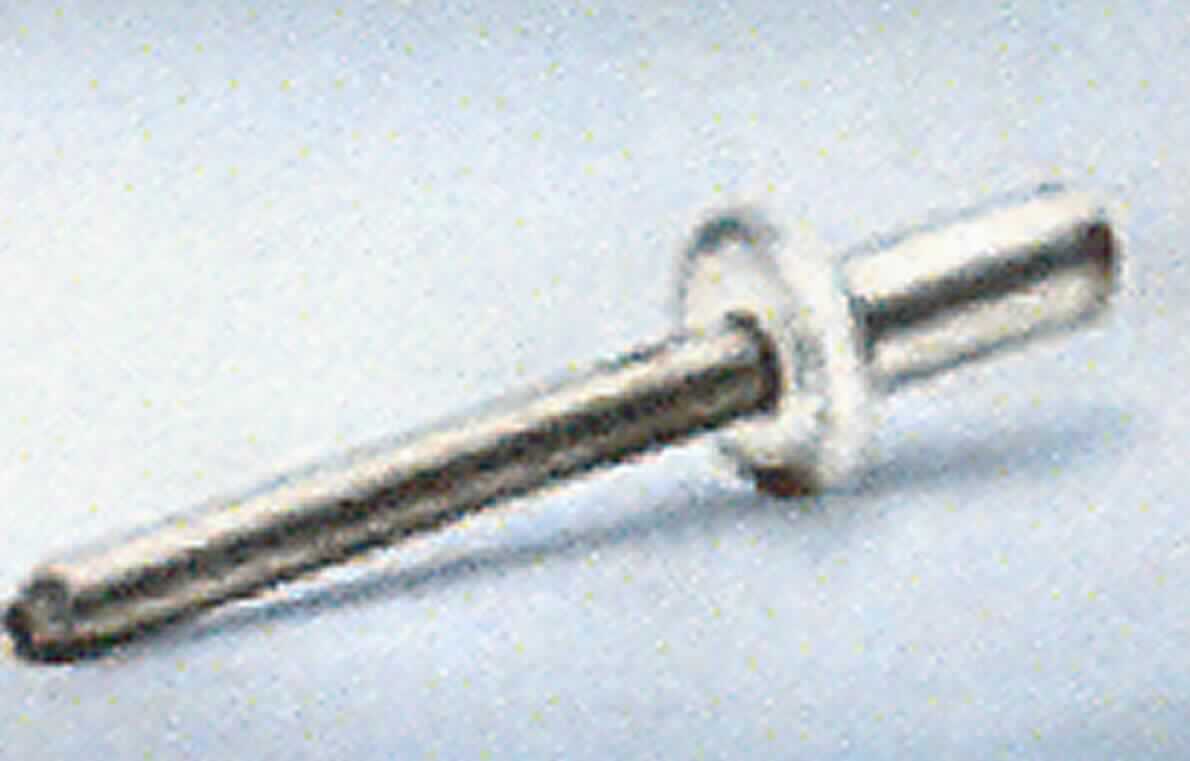 Es handelt sich um sog. Blindniete aus unedlem Metall, im Wesentlichen bestehend aus einem hülsenartigen Nietkörper mit Flachrundkopf, aus Aluminium, und einem in den Nietkörper gesteckten Dorn aus verzinktem Stahl. Die Erzeugnisse dienen zur unlösbaren Verbindung (Verpressen) von verschiedenen Materialien. Sie weisen folgende Abmessungen auf (Durchmesser x Länge): etwa 4,8 mm x 11 mm/14 mm/16 mm.
(Antragstellerangaben)

Abbildung siehe Anlage.

Derartige Erzeugnisse gehören als "andere Hohlniete, aus unedlen Metallen" zur Codenummer 8308 2000 90 0 des Zolltarifs.