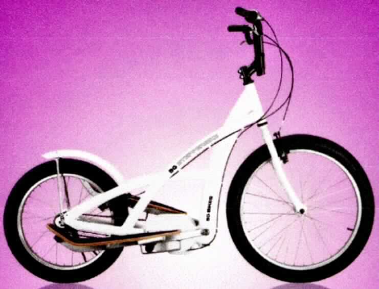 Zweirad, sog. Stepperbike, Foto siehe Anlage,
- in Form eines mobilen Steppers mit zwei Rädern,
- mit zwei Trittflächen, mit Tretlager,
- mit einem Lenker,
- mit zwei Handbremsen,
- mit einer Kette und einer Gangschaltung,
- durch das Aufsteigen auf die beiden Trittflächen und das Simulieren von Laufbewegungen, 
  wird das Fahrzeug in Bewegung gesetzt,
- soll der körperlichen Ertüchtigung und Gesunderhaltung dienen,
- kein Gerät für die allgemeine körperliche Ertüchtigung im Sinne der Position 9506,
  da Sportfahrzeuge gemäß Anmerkung 1n) zu Kapitel 95 aus diesem Kapitel ausgewiesen
  werden.

"Zweirad, mit Kugellager"