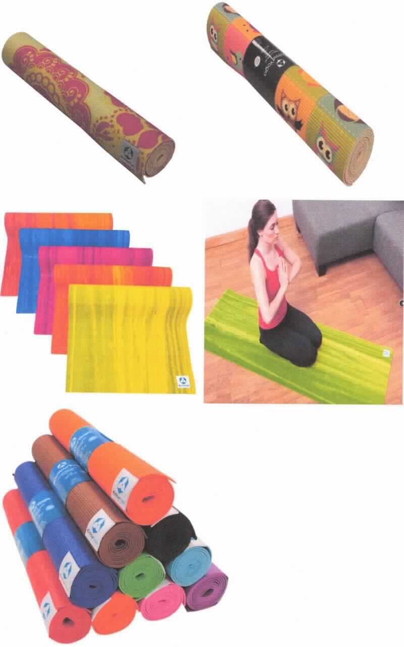 Angaben des Antragstellers:
Yogamatte (Meditationsunterlage und -matte im Bereich Yoga), in verschiedenen Farben und Mustern
Material: Polyvinylchlorid (PVC)


Feststellungen an einem Warenmuster:
Es wurde eine grüne Matte aus einem geschäumten Kunststoff mit eingebettetem Gewebe vorgelegt. Die Matte hat die Abmessungen von ca. 183 x 61 x 0,3 cm.

Befund:
Es handelt es sich um eine Matte aus Zellkunststoff und Polymeren des Vinylchlorids im Sinne der Unterposition (KN) 3921 1200.