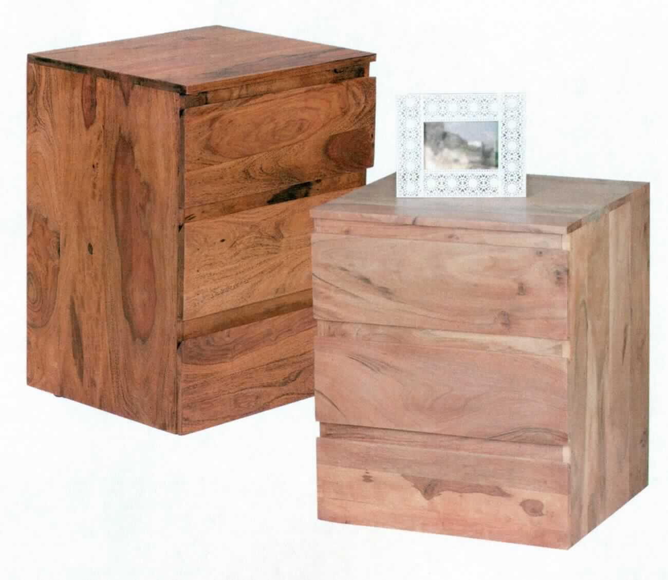 Büromöbel, sog. Rollcontainer (WL1.470), in Form eines 48 x 40 x 61 cm (B x T x H) großen Möbels aus Akazienholz, das im Wesentlichen aus einem rechteckigen Korpus mit drei Schubläden besteht und auf der Unterseite mit vier Rollen versehen ist. 
Das Möbel dient der Ausstattung von Büros und wird zu diesem Zweck auf den Boden gestellt. 

Die Ware wird als "anderes als von den Positionen 9401 und 9402 erfasstes Holzmöbel, von der in Büros verwendeten Art, anderes als Schreibtisch, mit einer Höhe von 80 cm oder weniger" eingereiht.