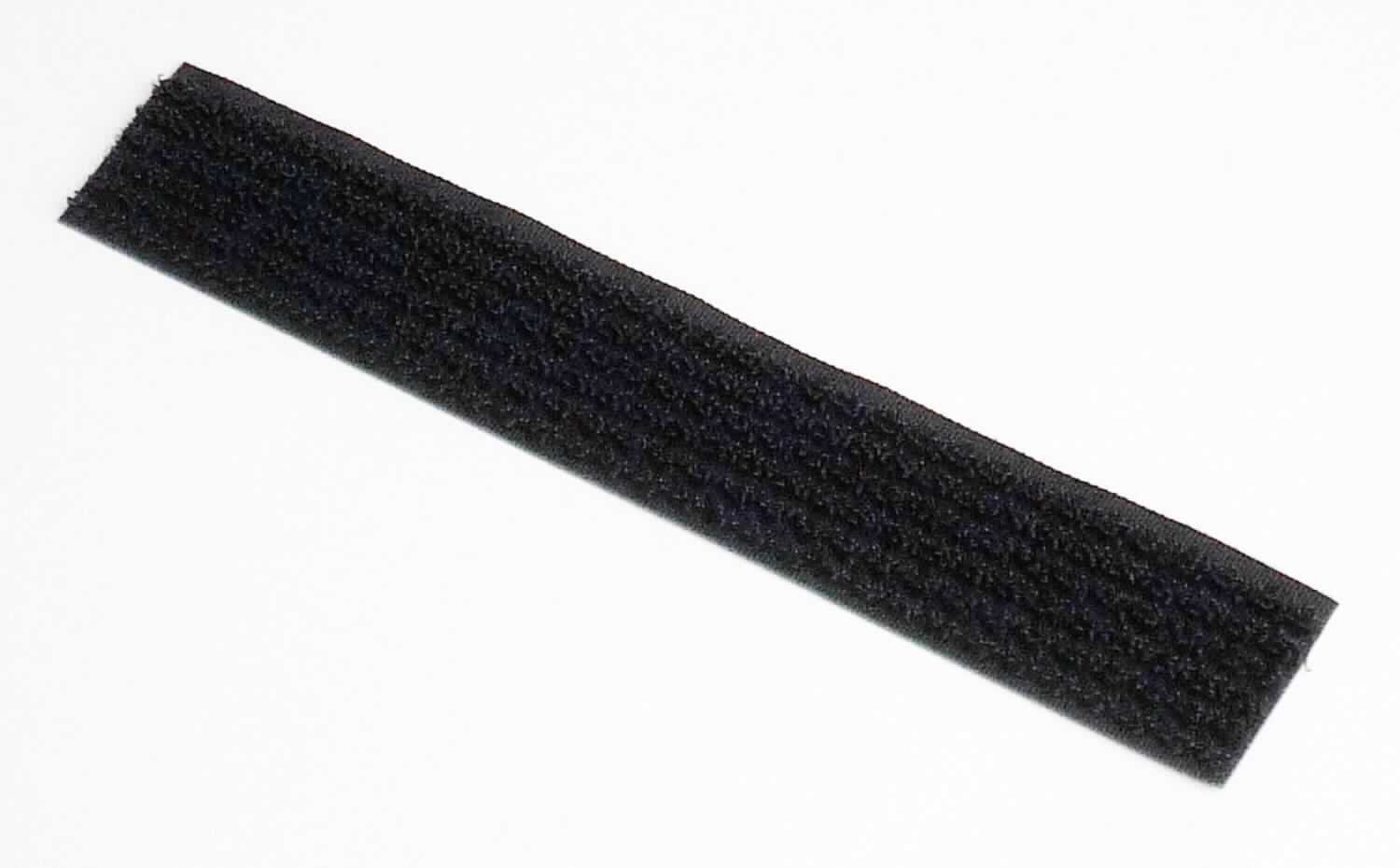 Band, sog. Haken- und Flauschband Unimagic, Y70000, Foto siehe Anlage,
- als Meterware, mit einer Breite von ca. 25 mm und einer Länge von laut Antrag 25 m,
- laut Untersuchungsergebnis: 
-- aus Schlingengewebe mit zum Teil aufgschnittenem Flor aus synthetischen Chemiefasern 
   (laut Antrag: Polyamid), 
-- mit unechten Webkanten (an den Längskanten heiß geschnitten).

"Band, keine Ware der Position 5807, aus Schlingengewebe nach Art der Frottiergewebe, aus Chemiefasern"