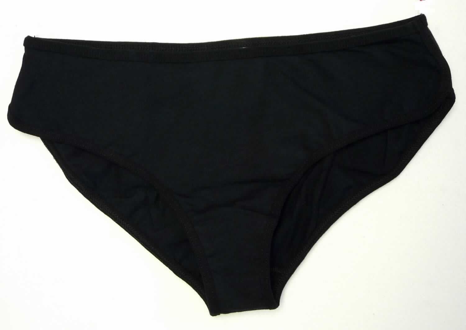 Slip, sog. Strick Unterhose, Art. 8360, Größe M, Foto siehe Anlage,
- in einem Polybeutel mit Pappeinleger verpackt,
- aus ca. 0,6 mm dicken, einfarbigen Gewirken aus laut Antrag 95 % Baumwolle und 5 % Elasthan (synthetische 
  Chemiefasern),
- als Hüftslip gearbeitet, an allen Rändern mit Randeinfassungen aus Gewirken versehen,
- ohne Öffnung und ohne Verschluss,
- aufgrund des Schnitts eindeutig als Frauenkleidung erkennbar,
- mit hohen Beinausschnitten.

"Slip, aus Gewirken, für Frauen, aus Baumwolle"