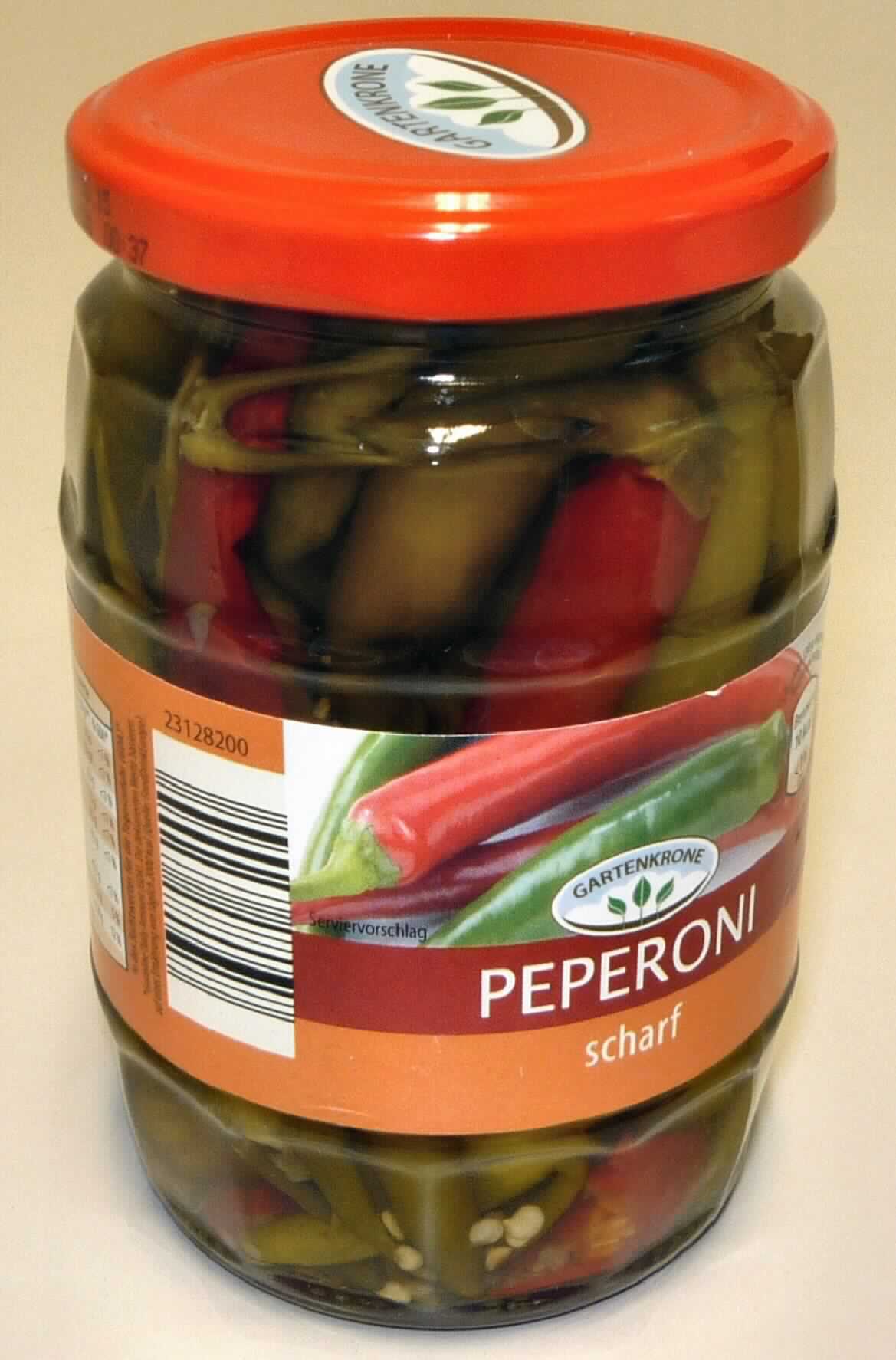 Peperoni, zubereitet.

Antragsangaben (als zutreffend unterstellt): Peperoni, scharf. Zutaten: Pfefferonen, Wasser, Branntweinessig, Speisesalz. Aufmachung: in Gläsern mit einem Inhalt von 315 g. Gesamtsäure, ber. als Essigsäure (gem. Produktspezifikation): 1,9 - 2,3 %.

Äußere Beschaffenheit des vorgelegten Warenmusters: überwiegend grüne, aber auch einige rote, ganze, ca. 7 - 14 cm lange Peperoni mit Stiel, eingelegt in einer klaren, grünlichen Aufgussflüssigkeit. Geschmack: essigsauer, salzig, nach Paprika mit brennendem Geschmack. Aufmachung: in einem etikettierten Originalkonservenglas für den Einzelverkauf aufgemacht. Warenaufschrift (auszugsweise): "Scharfe Peperoni, in einer salzig-sauren Lake eingelegt; Füllmenge: 315 g; Abtropfgewicht: 165 g." Gehalt an freier, flüchtiger Säure i. S. der ZAnm 1 Kap 20 (gem. Angabe): mehr als 0,5 GHT.

Gemüse, Früchte, Nüsse und andere genießbare Pflanzenteile, mit Essig oder Essigsäure zubereitet oder haltbar gemacht, andere, Früchte der Gattung Capsicum, mit brennendem Geschmack.
