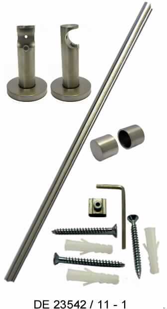 Es handelt sich um noch nicht zusammengesetzte, aus unedlem Metall gefertigte Aufhängevorrichtungen für Gardinen, bestehend aus einer Gardinenstange (Durchmesser: etwa 16 mm; Länge: 120 - 300 cm), zwei Endstücken (z. B. in Form eines Balls, Kegels, Zylinders) und max. drei Trägern zur Befestigung an der Wand.
Die Erzeugnisse sind gemeinsam mit Inbusschlüsseln, Schrauben und Kunststoffdübeln für die Wandmontage für den Einzelverkauf aufgemacht.
- Antragstellerangaben -

Abbildung siehe Anlage.

Derartige Erzeugnisse gehören als "andere Beschläge (Baubeschläge für Fenster und Fenstertüren) aus unedlem Metall" zur Codenummer 8302 4150 00 des Integrierten Zolltarifs der EG (TARIC).